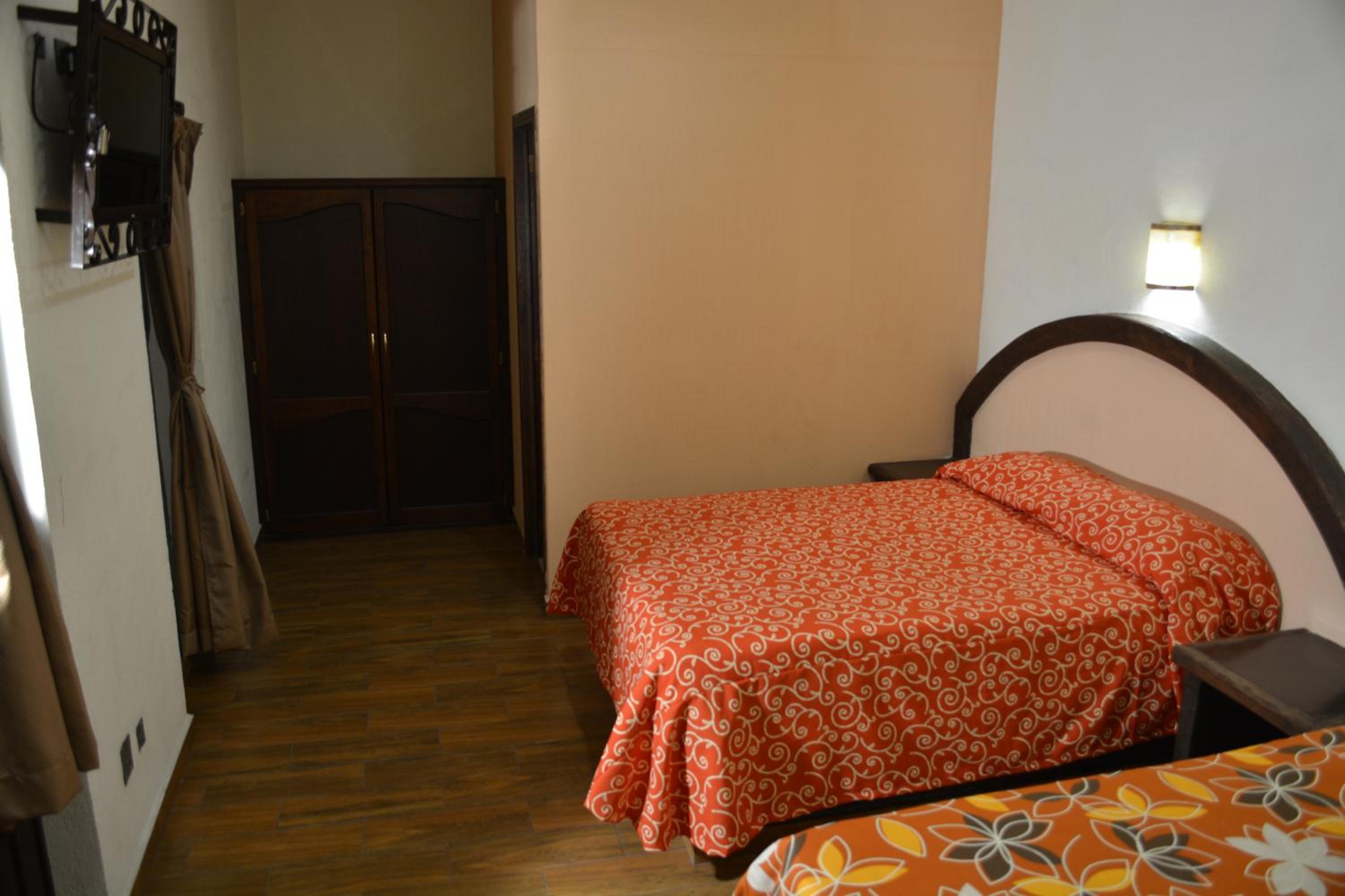 Standard Double Room - Photo 1