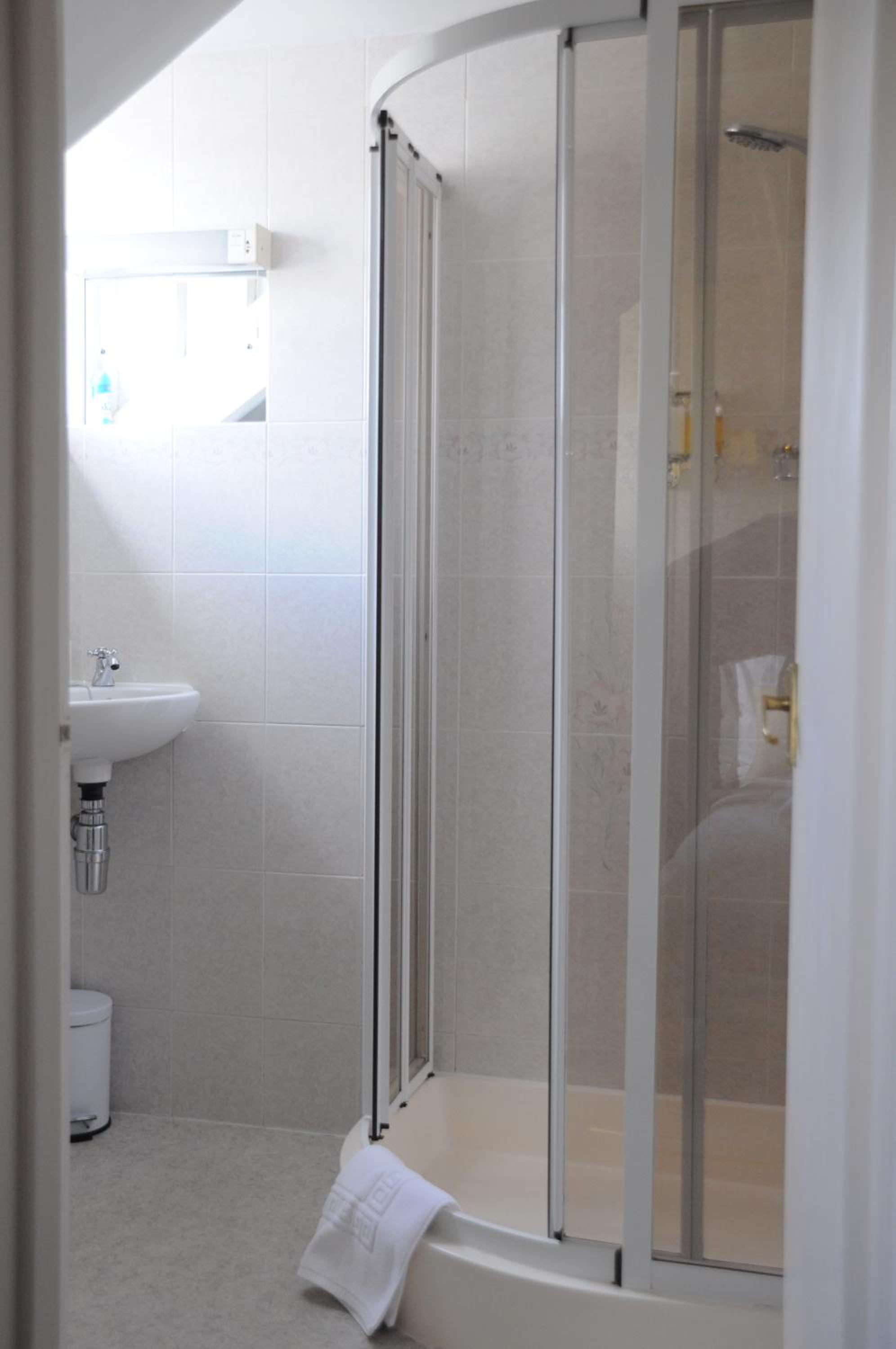 Small Double Room photo 3