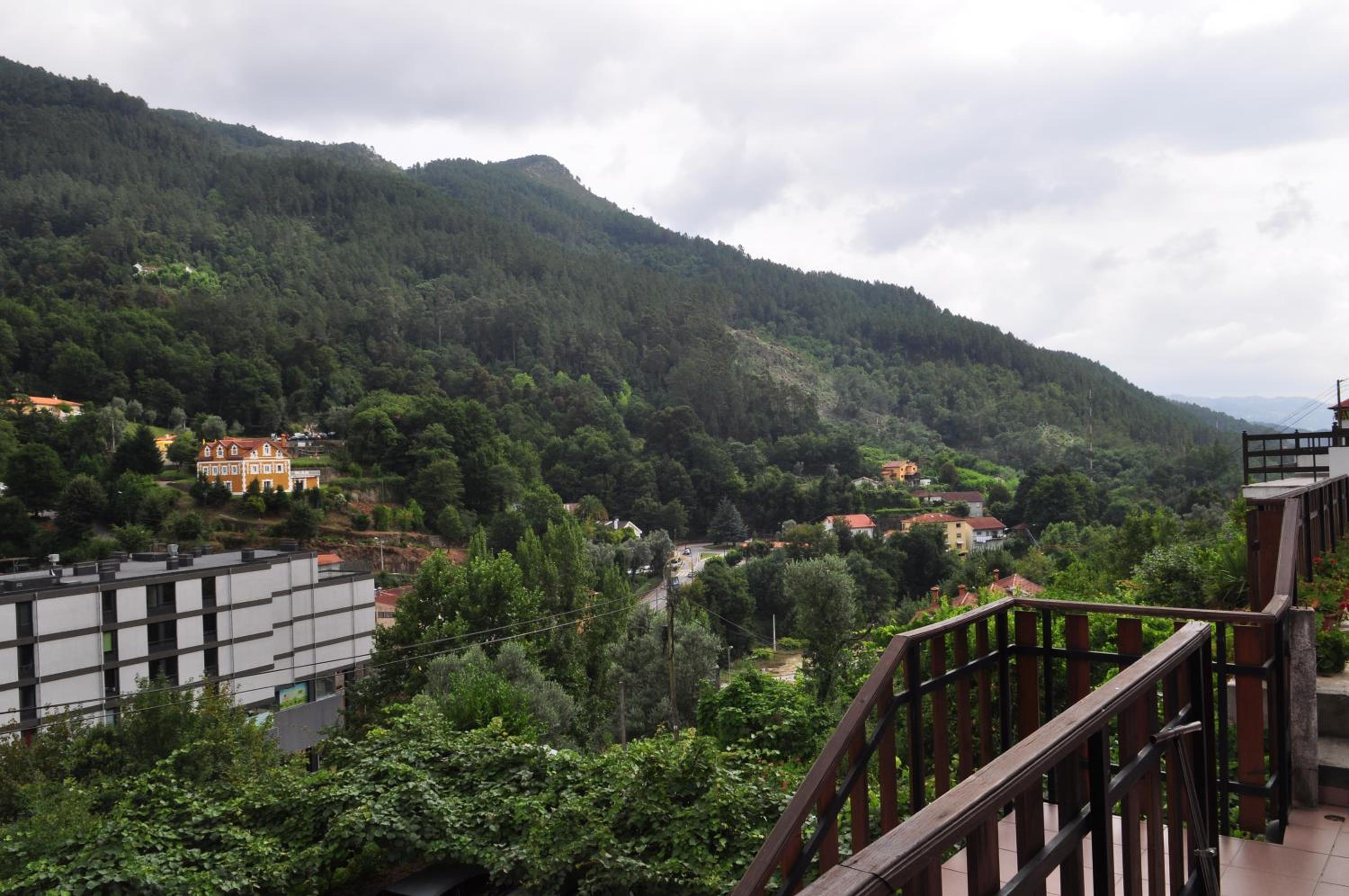 Double Room with Mountain View - Photo 5