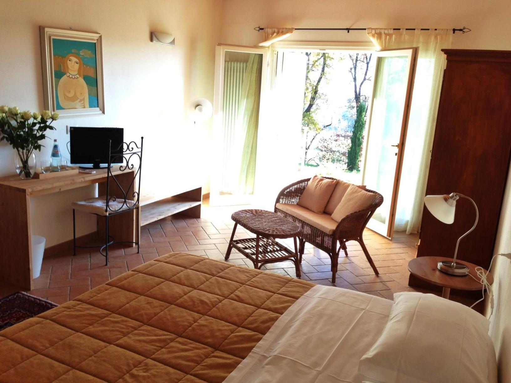 Standard Double Room - Photo 5