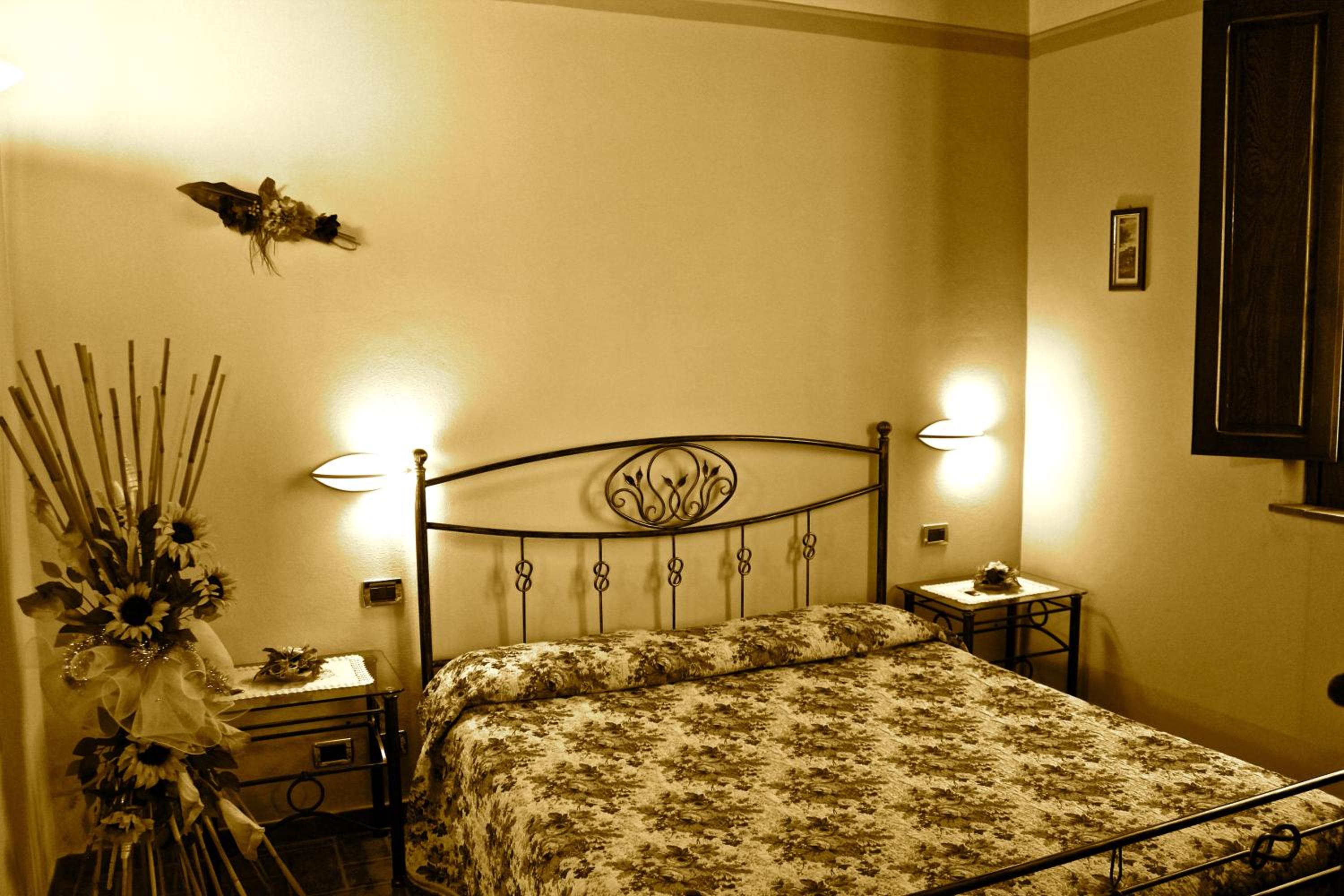Standard One-Bedroom Apartment photo 3