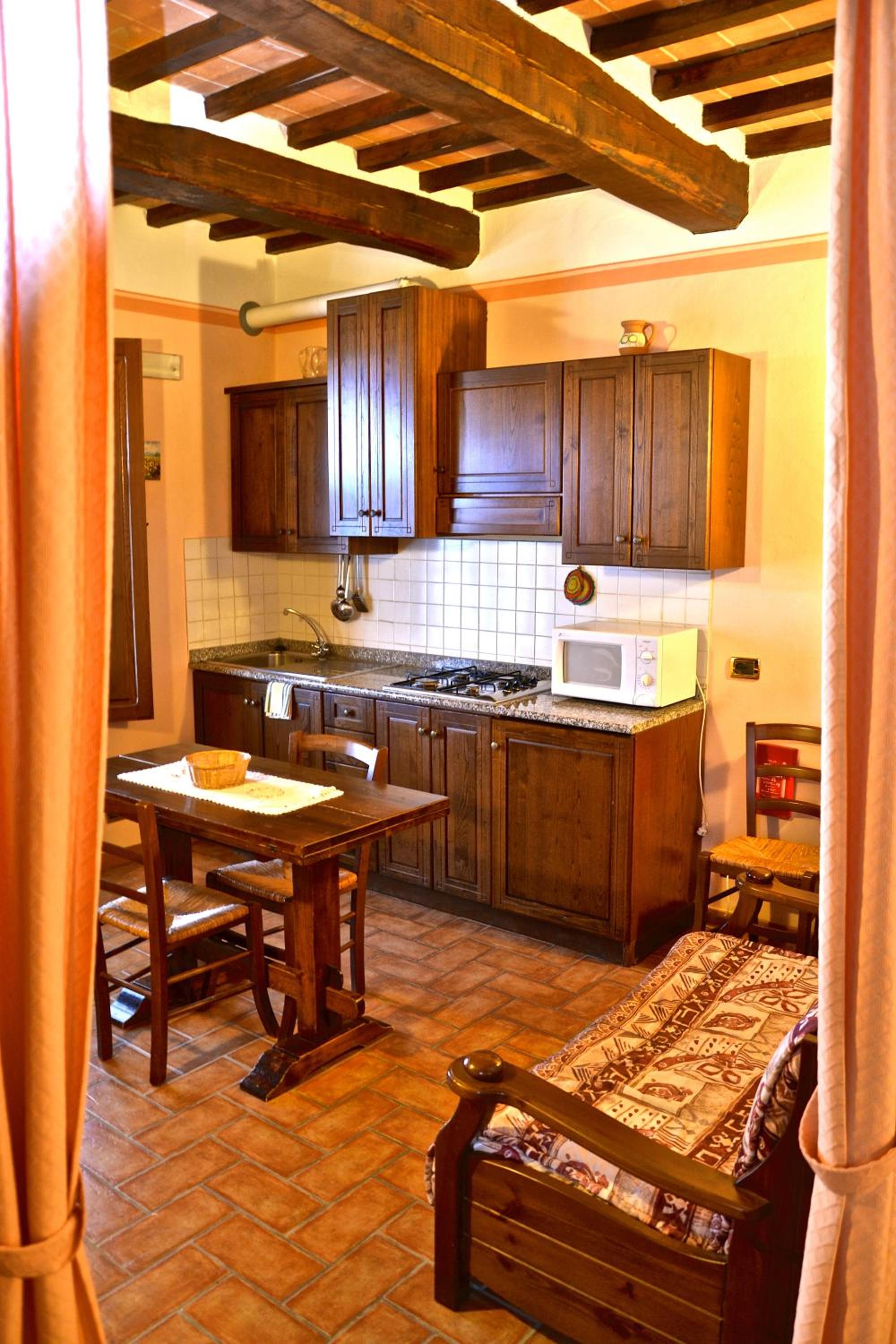 Superior One-Bedroom Apartment - Photo 14