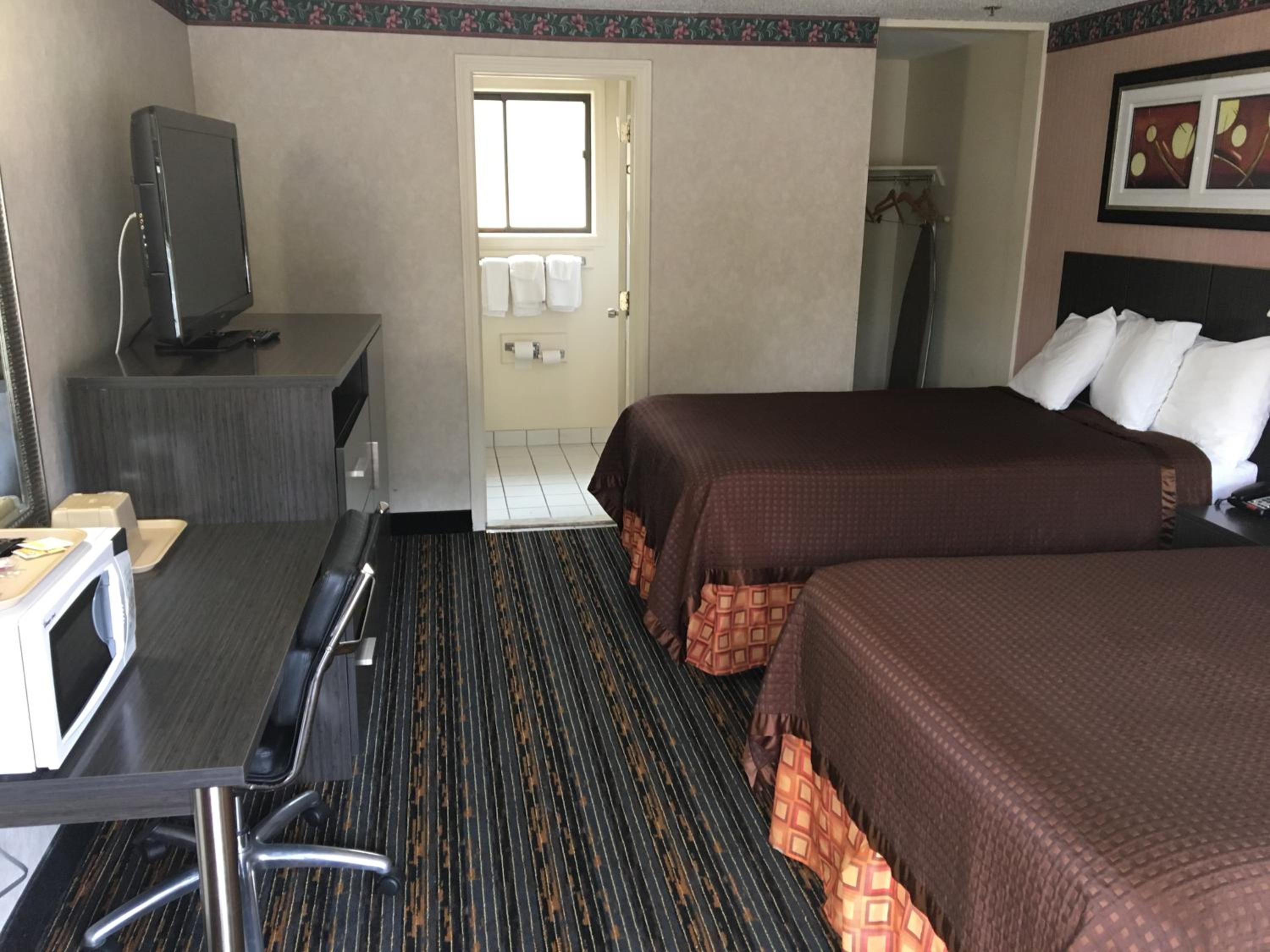 Double Room with Two Double Beds - Non-Smoking
