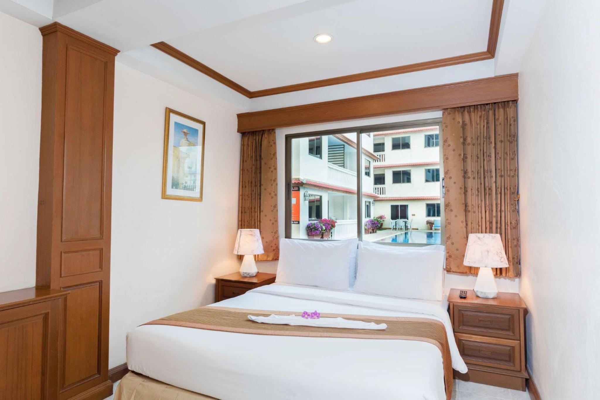 Two-Bedroom Suite - Photo 21