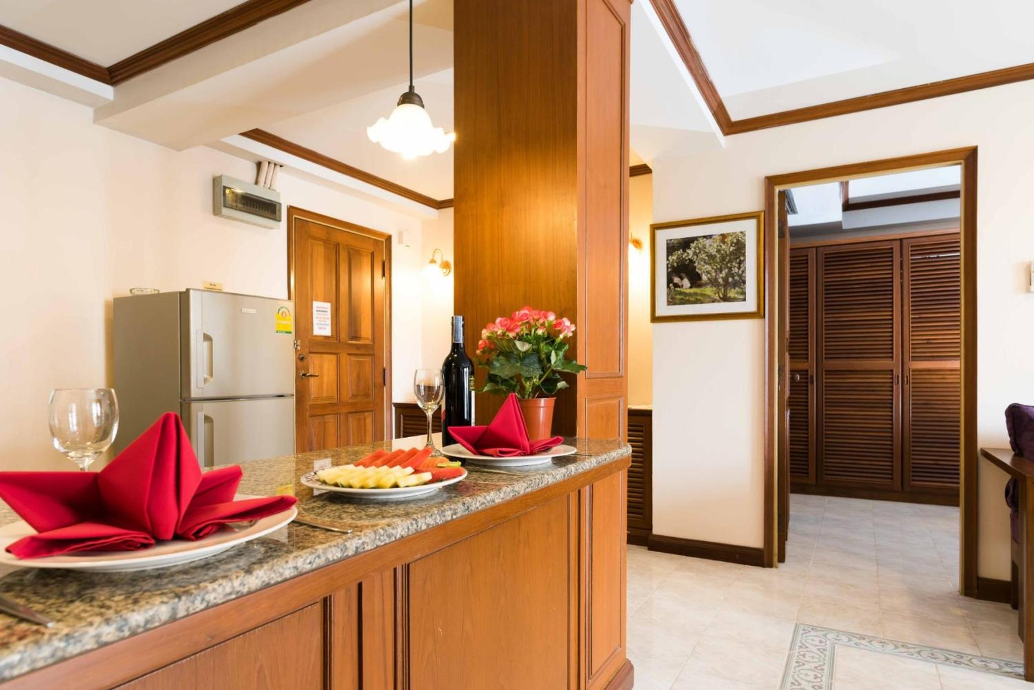 Two-Bedroom Suite - Photo 18