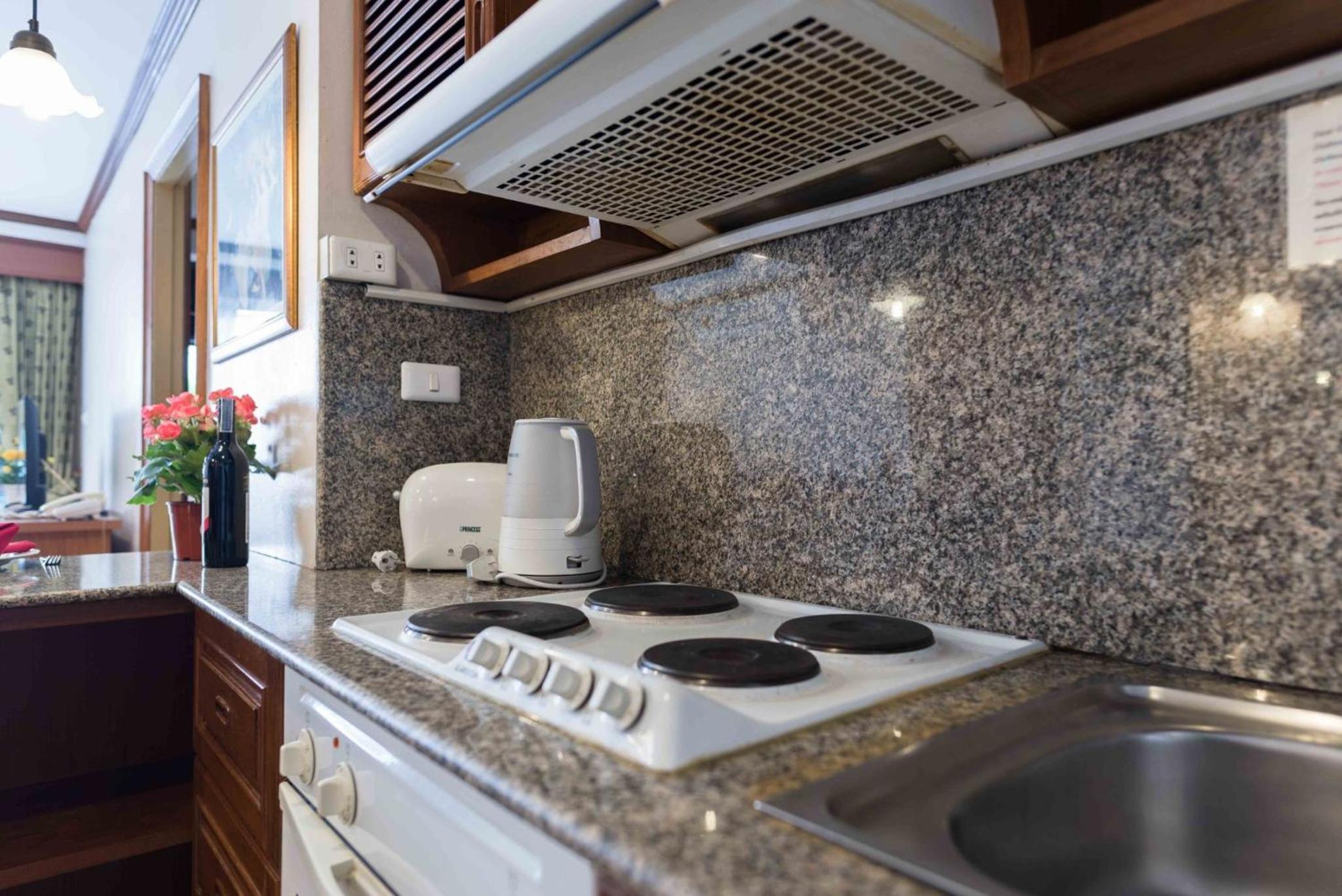 Two-Bedroom Suite - Photo 2