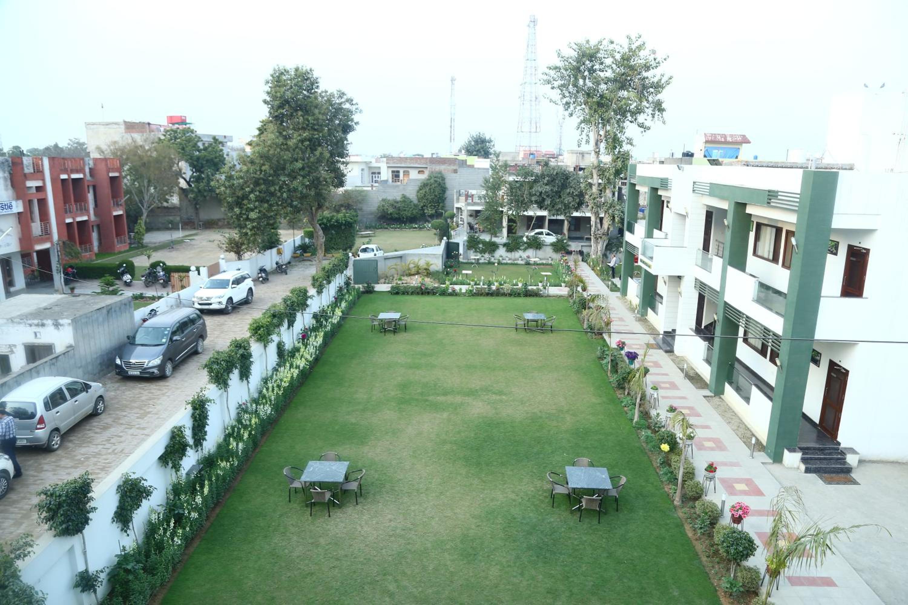 King Room with Garden View - Photo 4