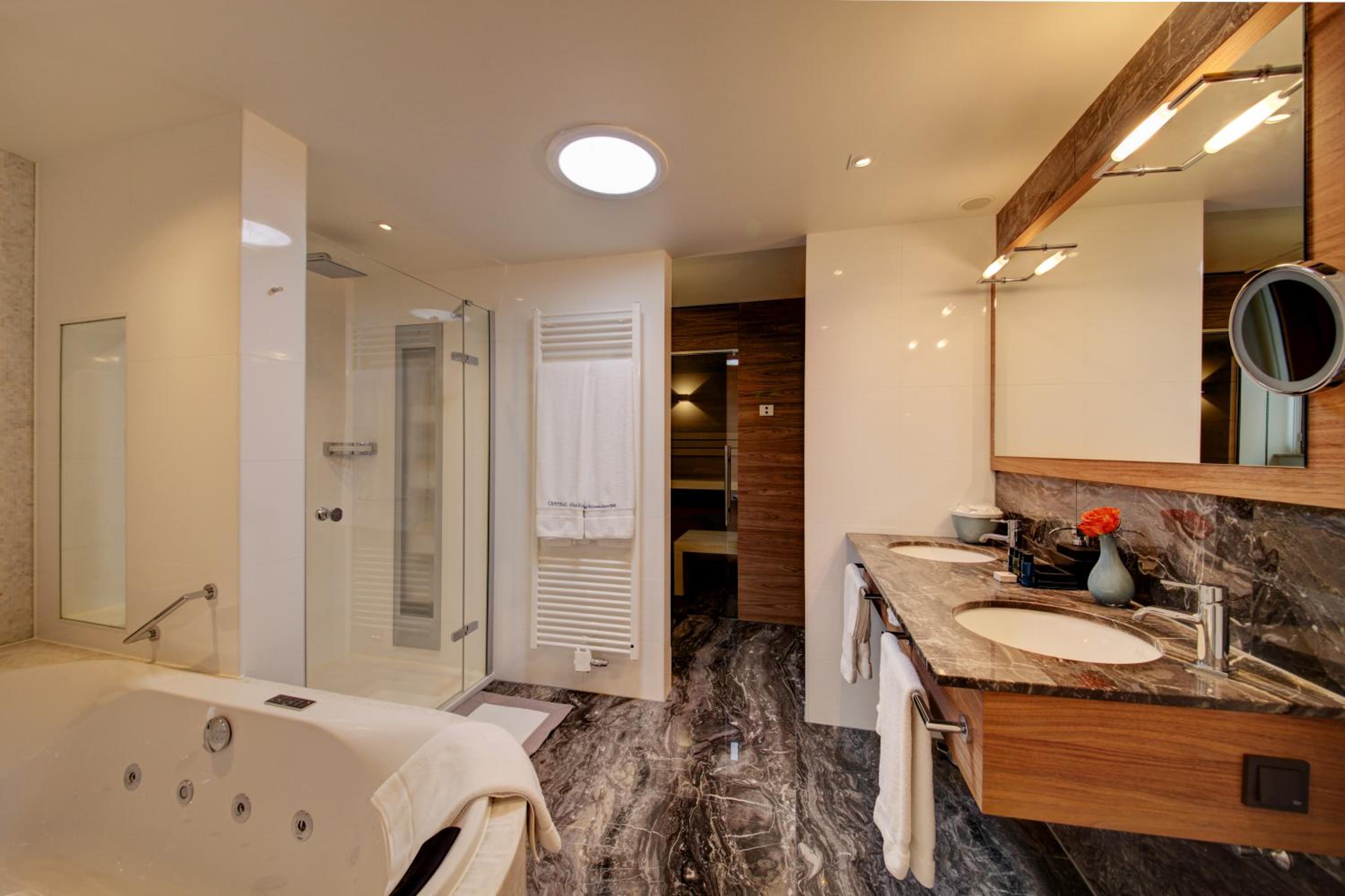 Penthouse Apartment photo 3