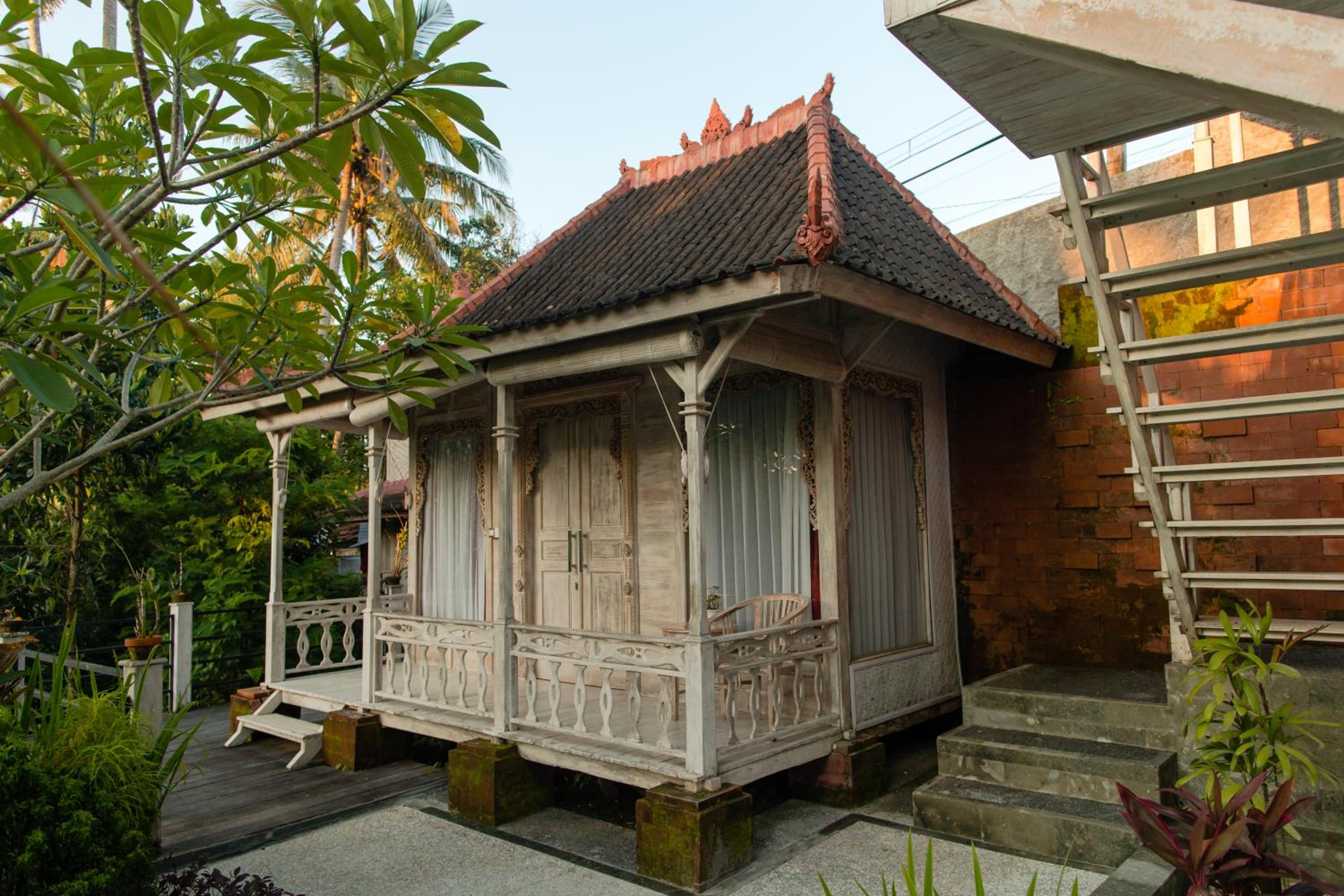 Superior Jure Villa with Jungle View photo 3