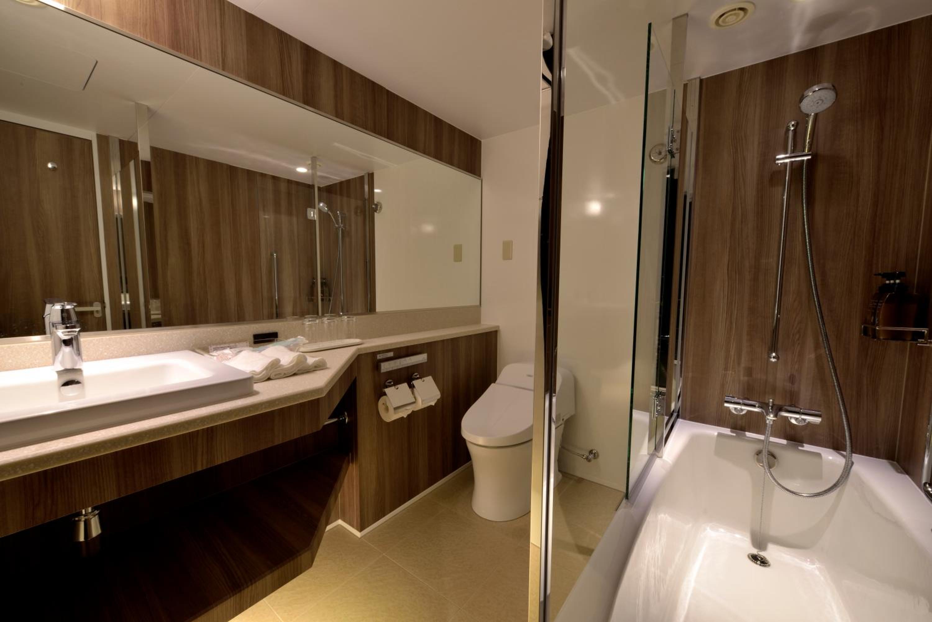 Superior Twin Room - Non Smoking - Photo 3