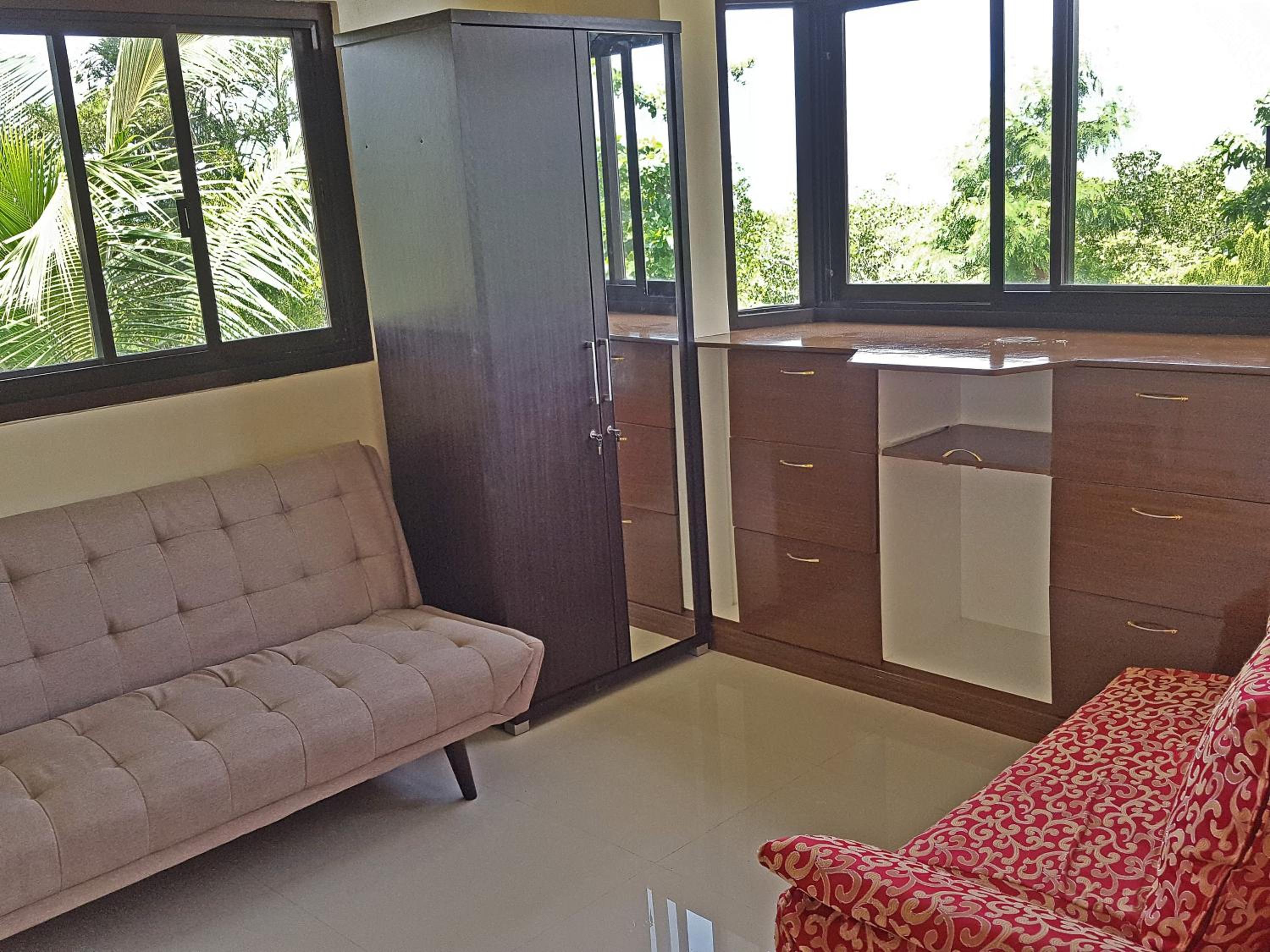 Three-Bedroom Townhouse - Photo 19