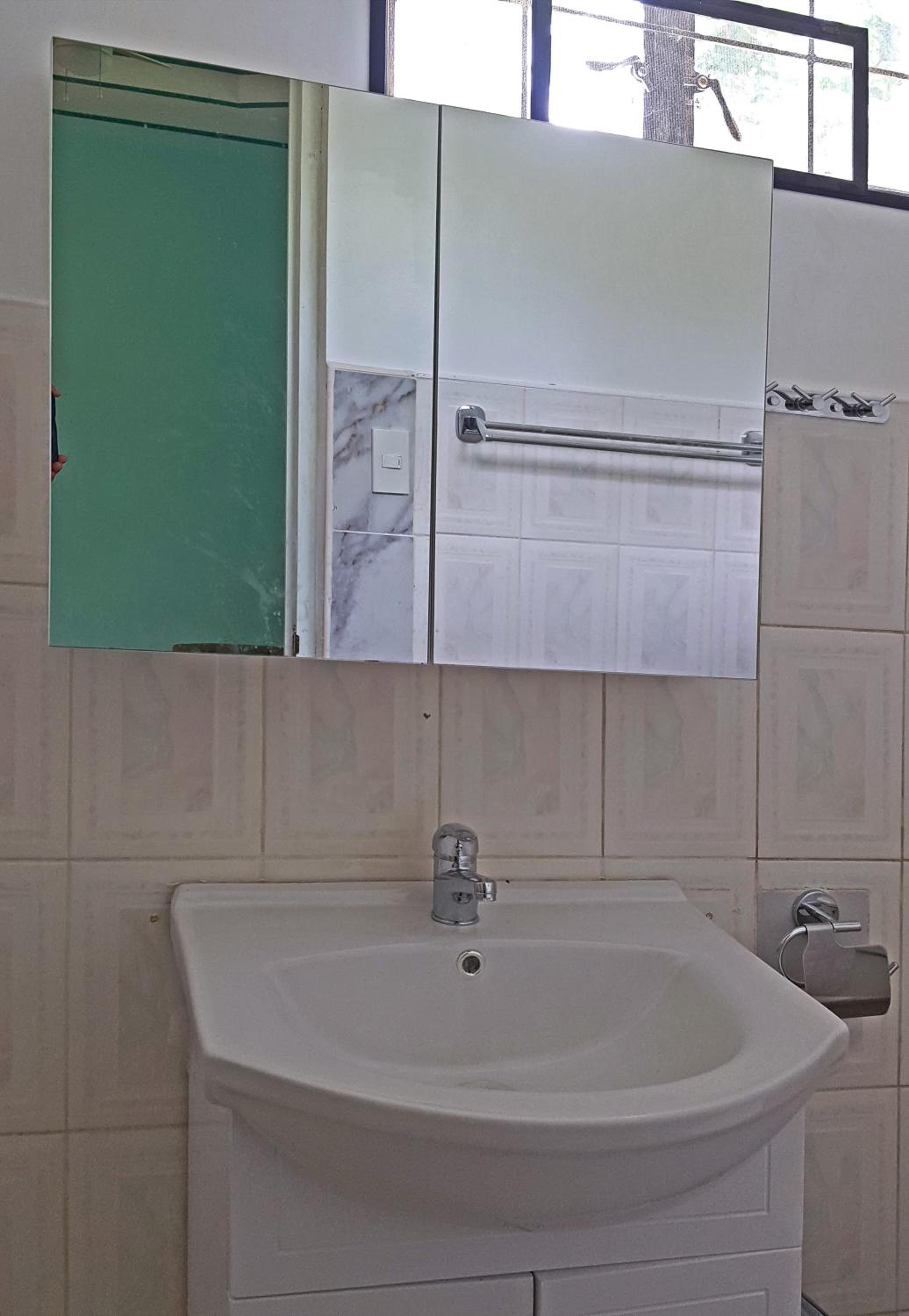 Three-Bedroom Townhouse - Photo 4