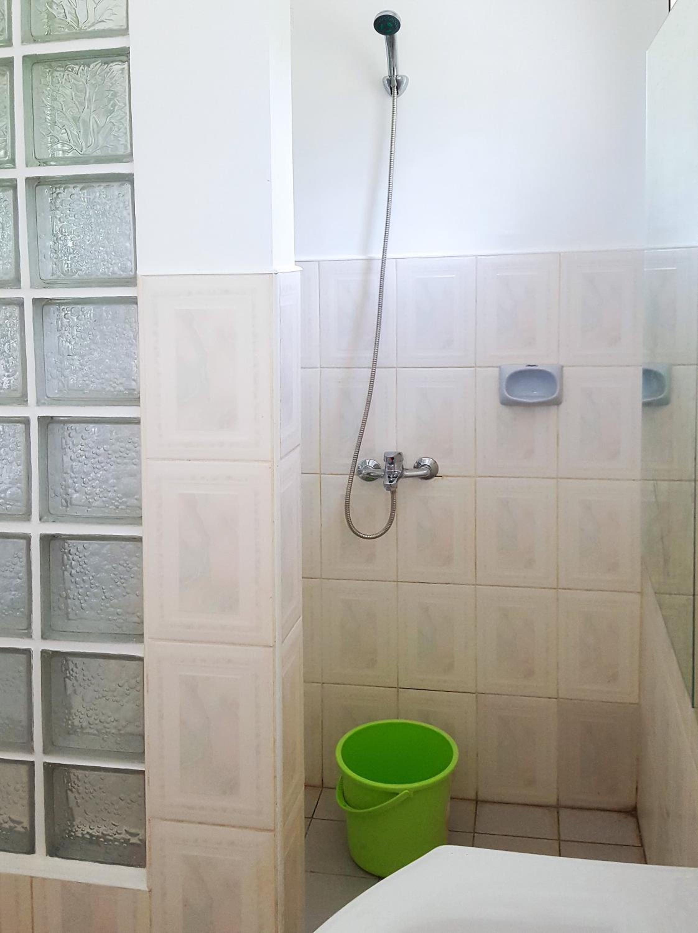 Three-Bedroom Townhouse - Photo 14