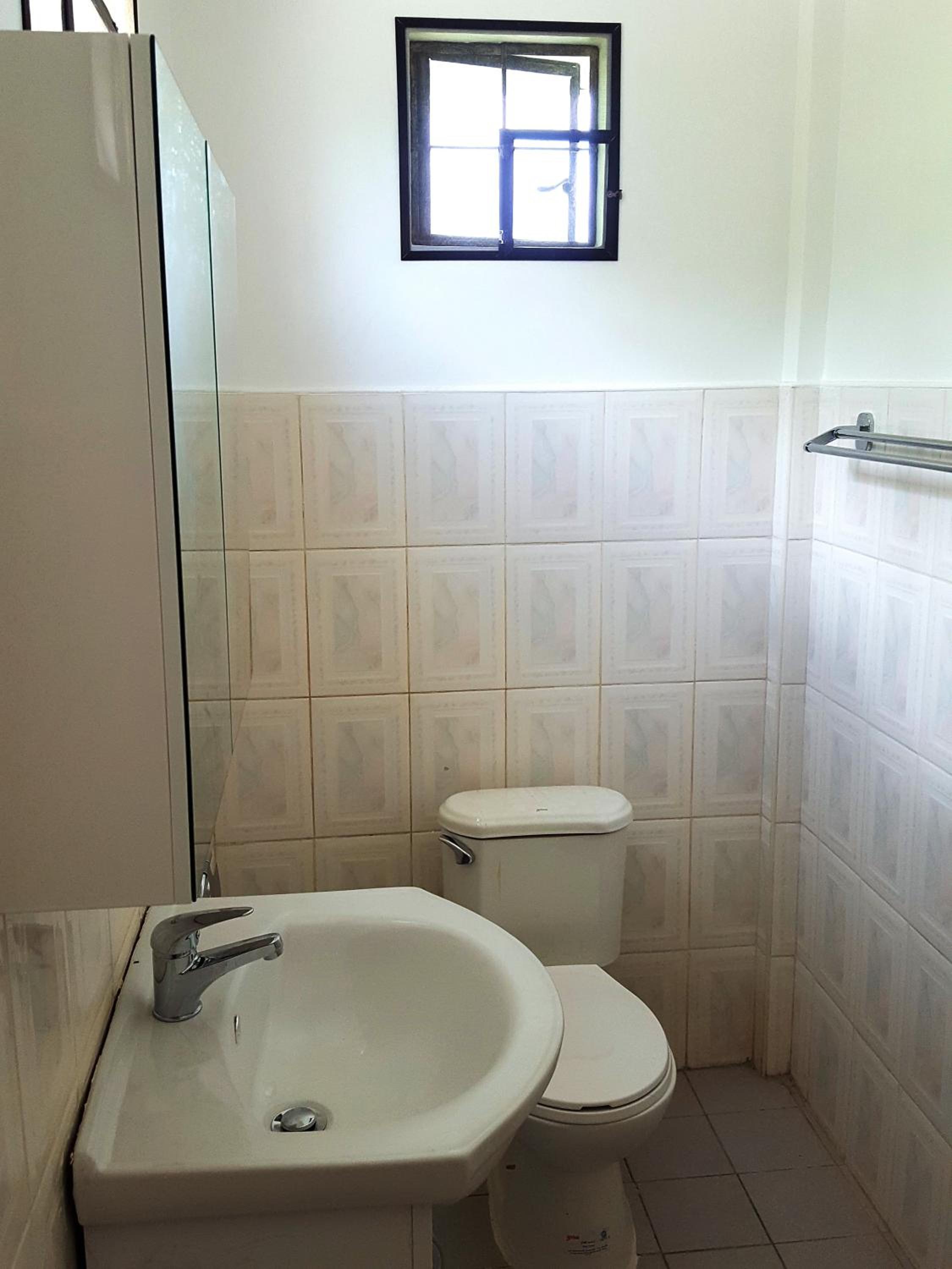 Three-Bedroom Townhouse - Photo 26