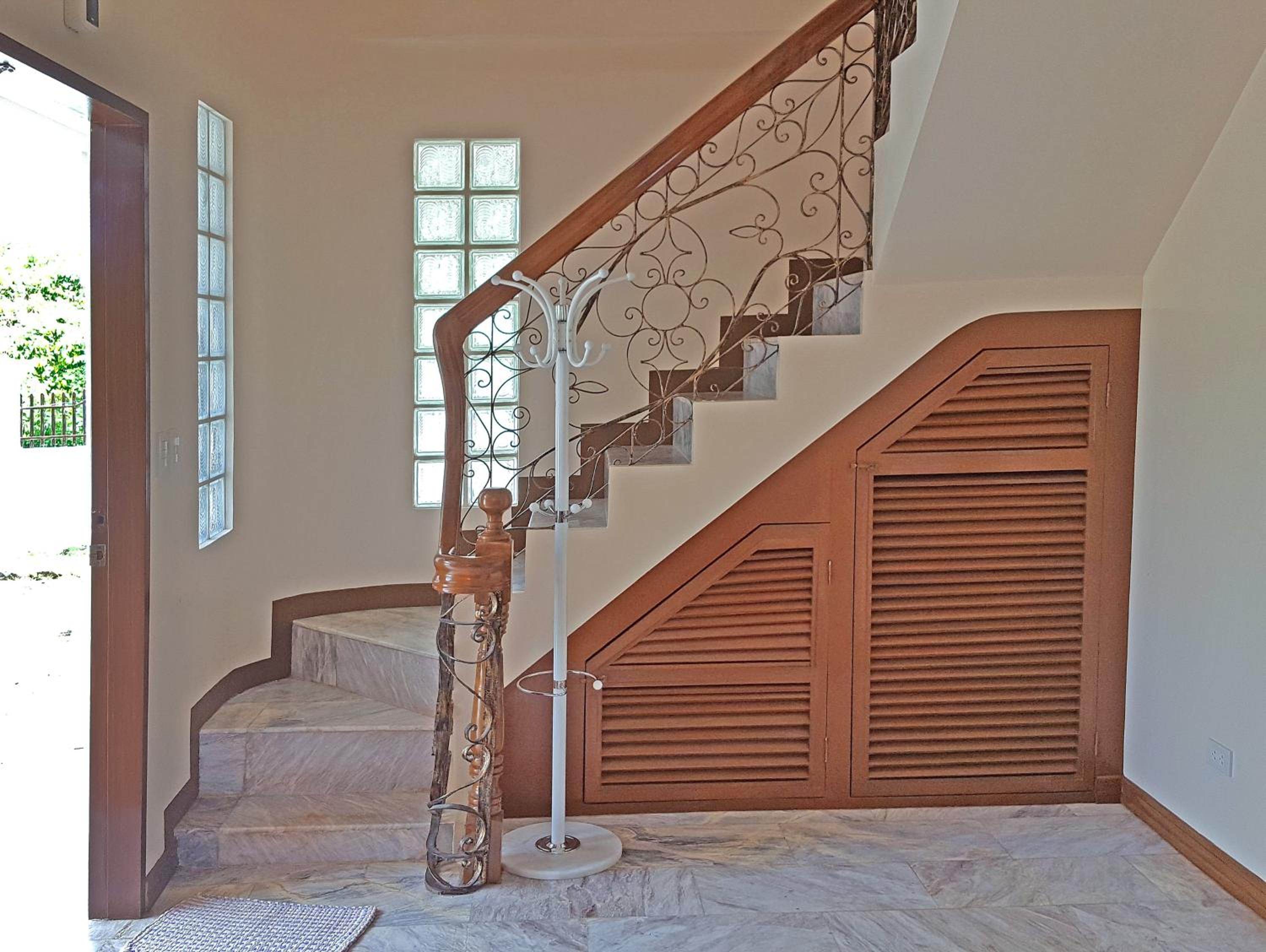 Three-Bedroom Townhouse - Photo 21