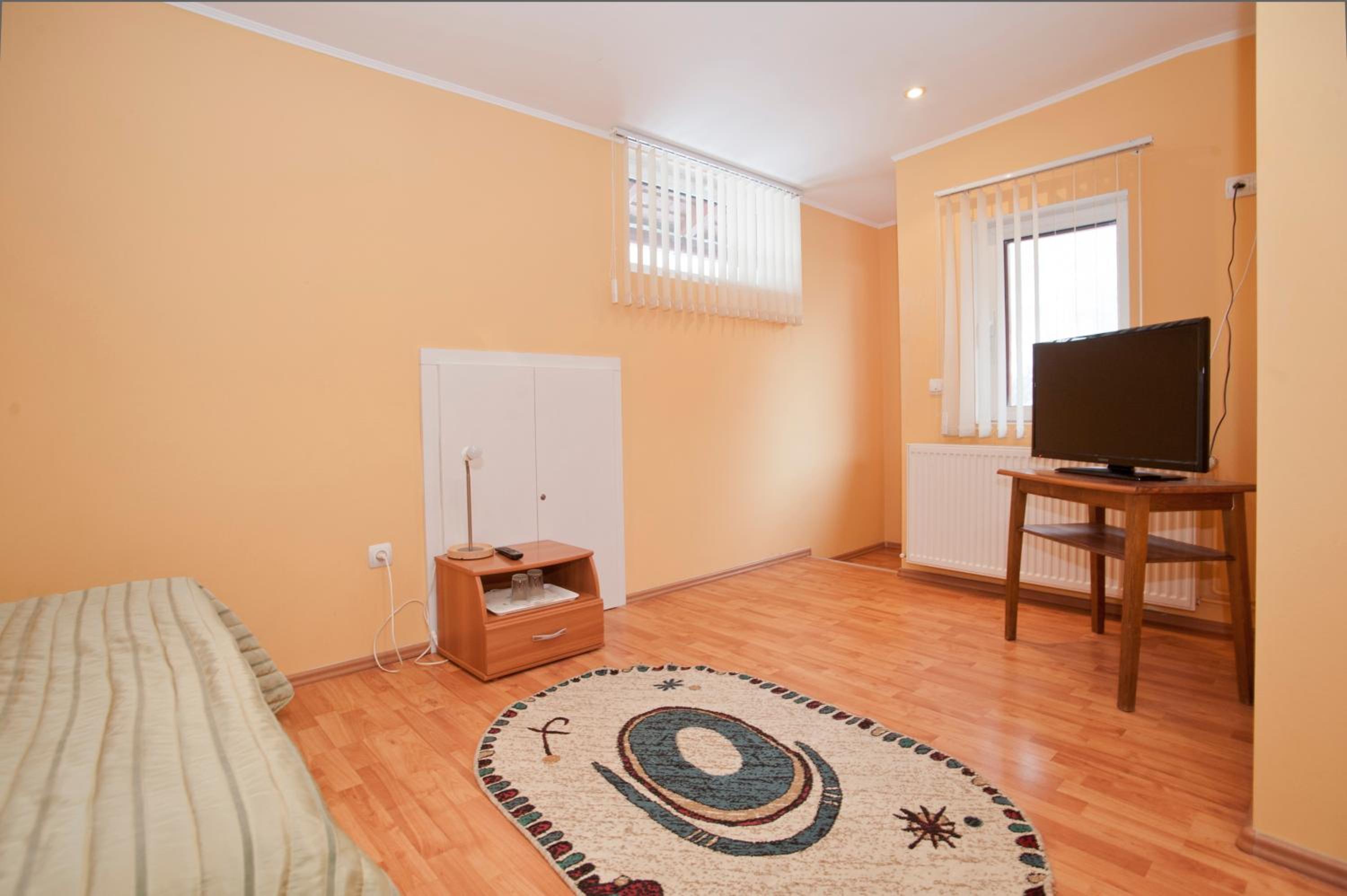 Standard Double Room - Photo 3