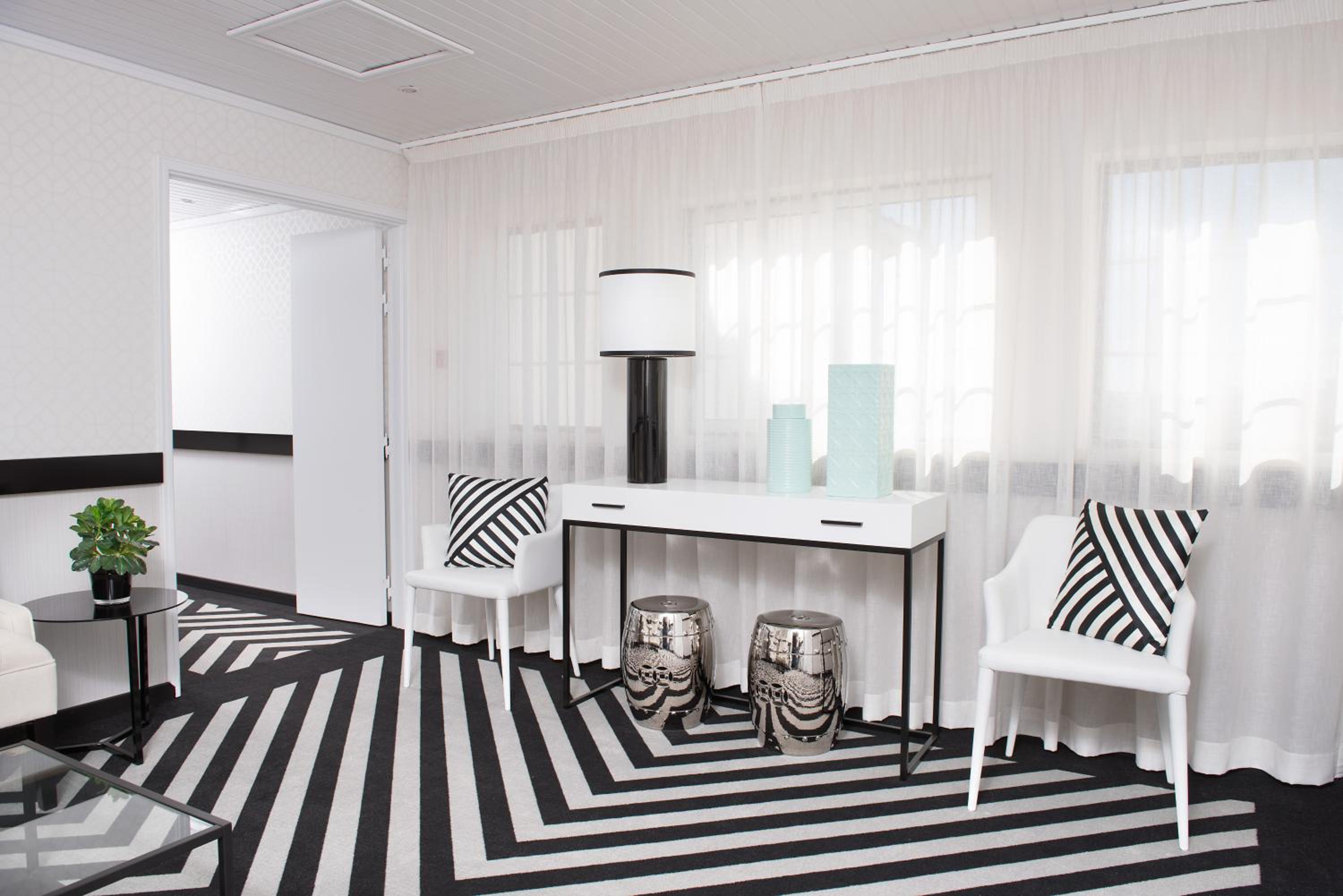 Double or Twin Room - Photo 8