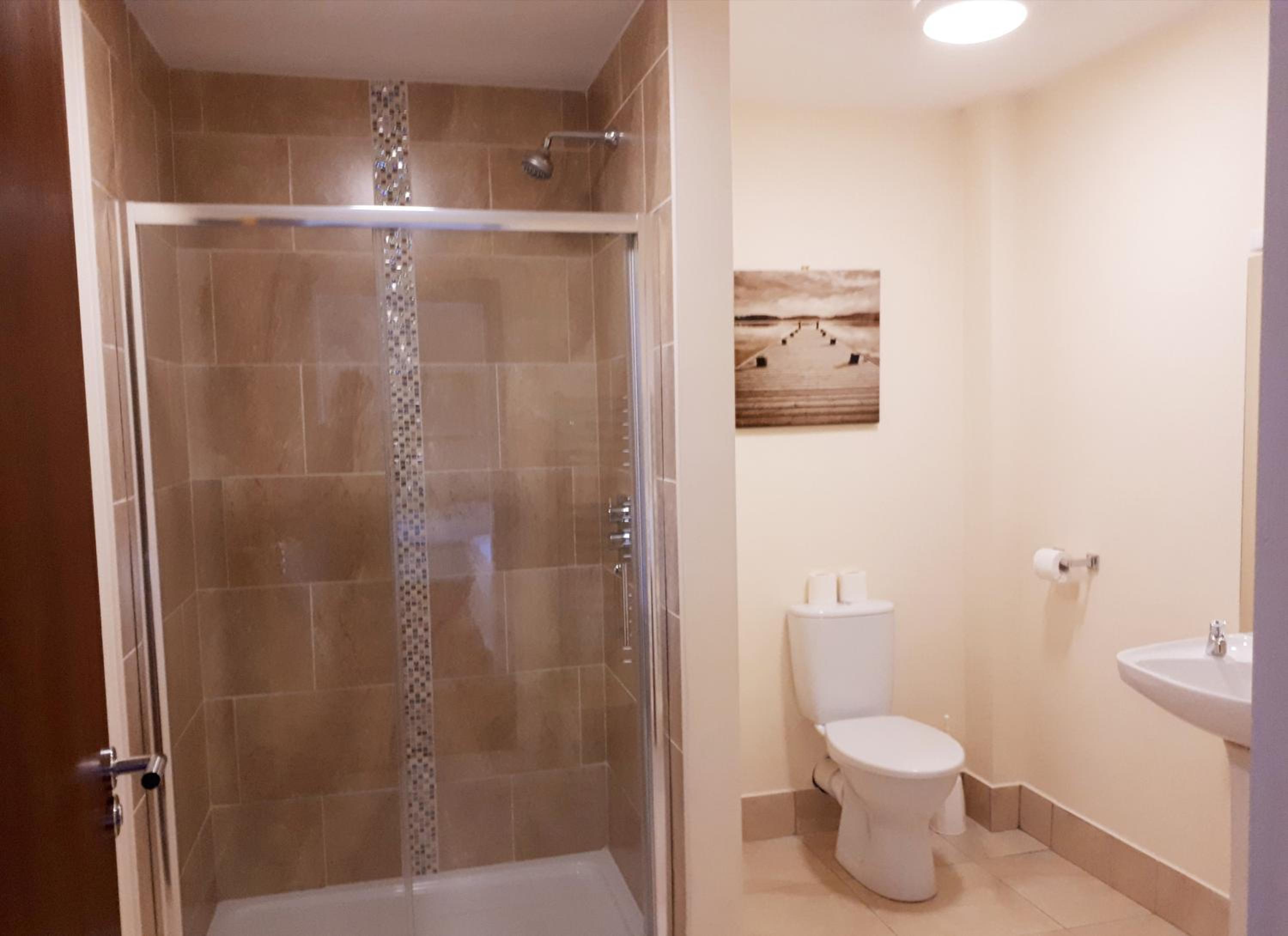 Double Room - Photo 3