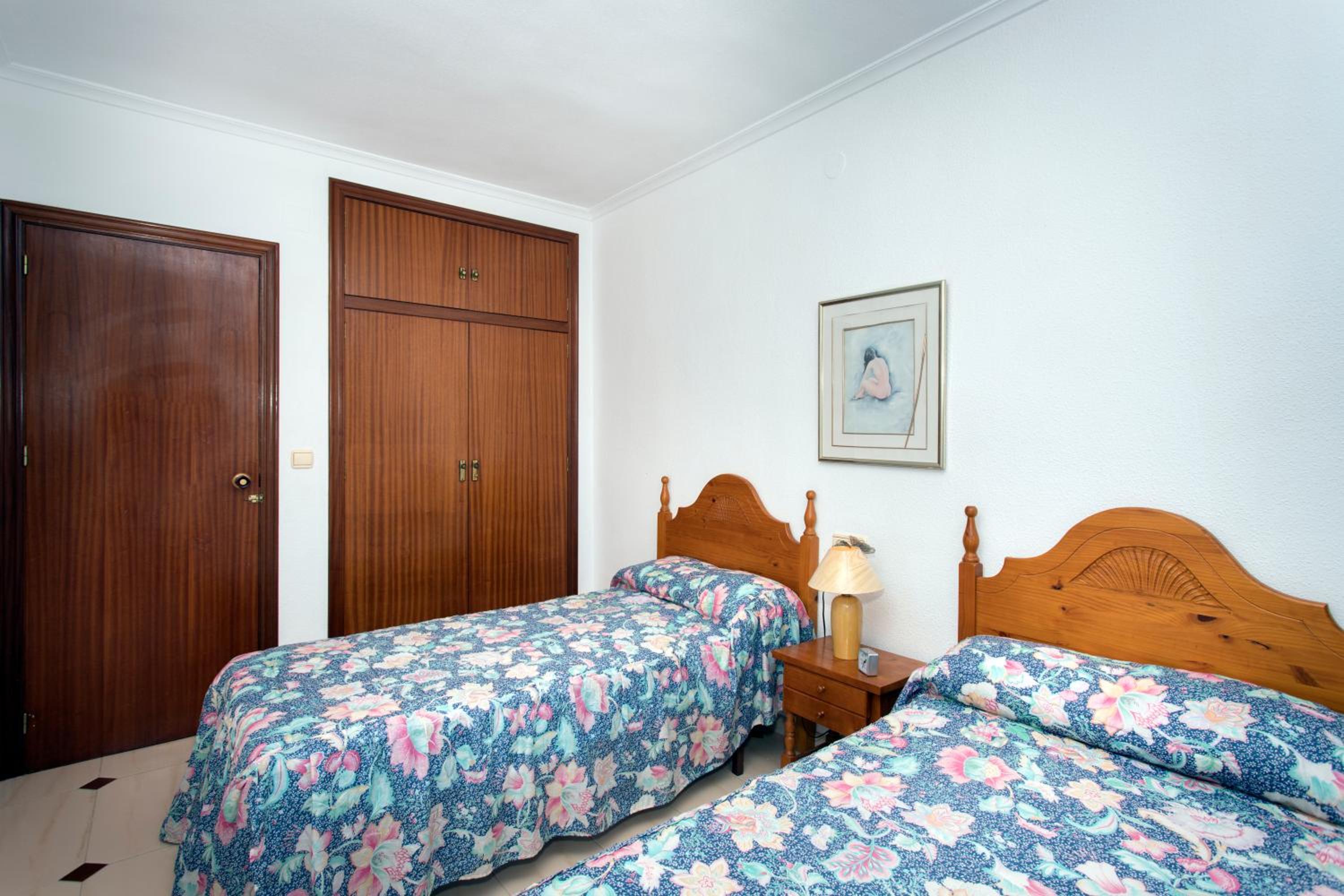 Casa adosada de tres habitaciones
