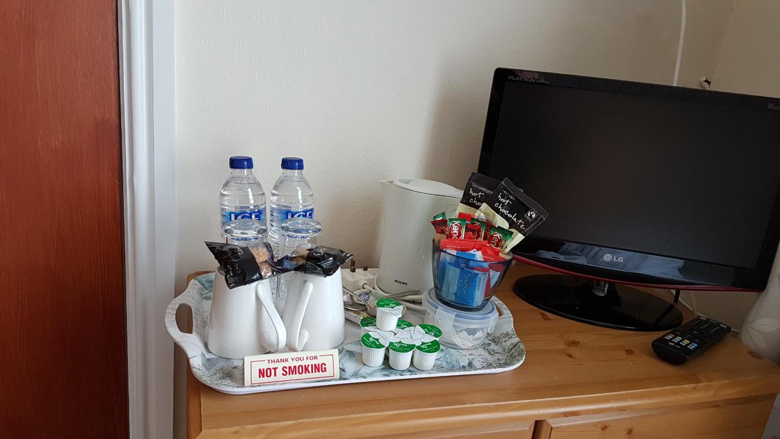 Deluxe Double Room with Shower photo 2