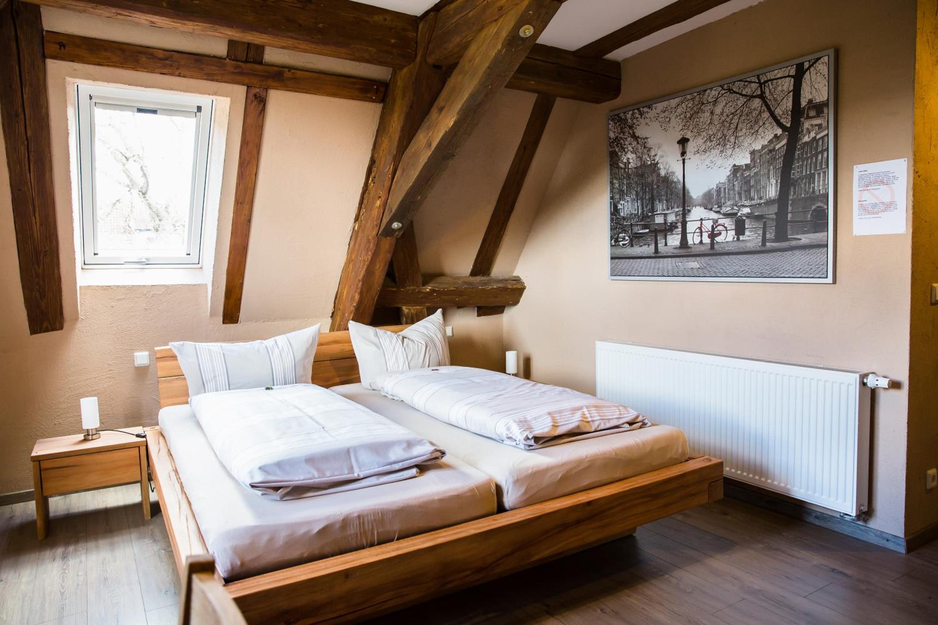Double Room - Photo 9