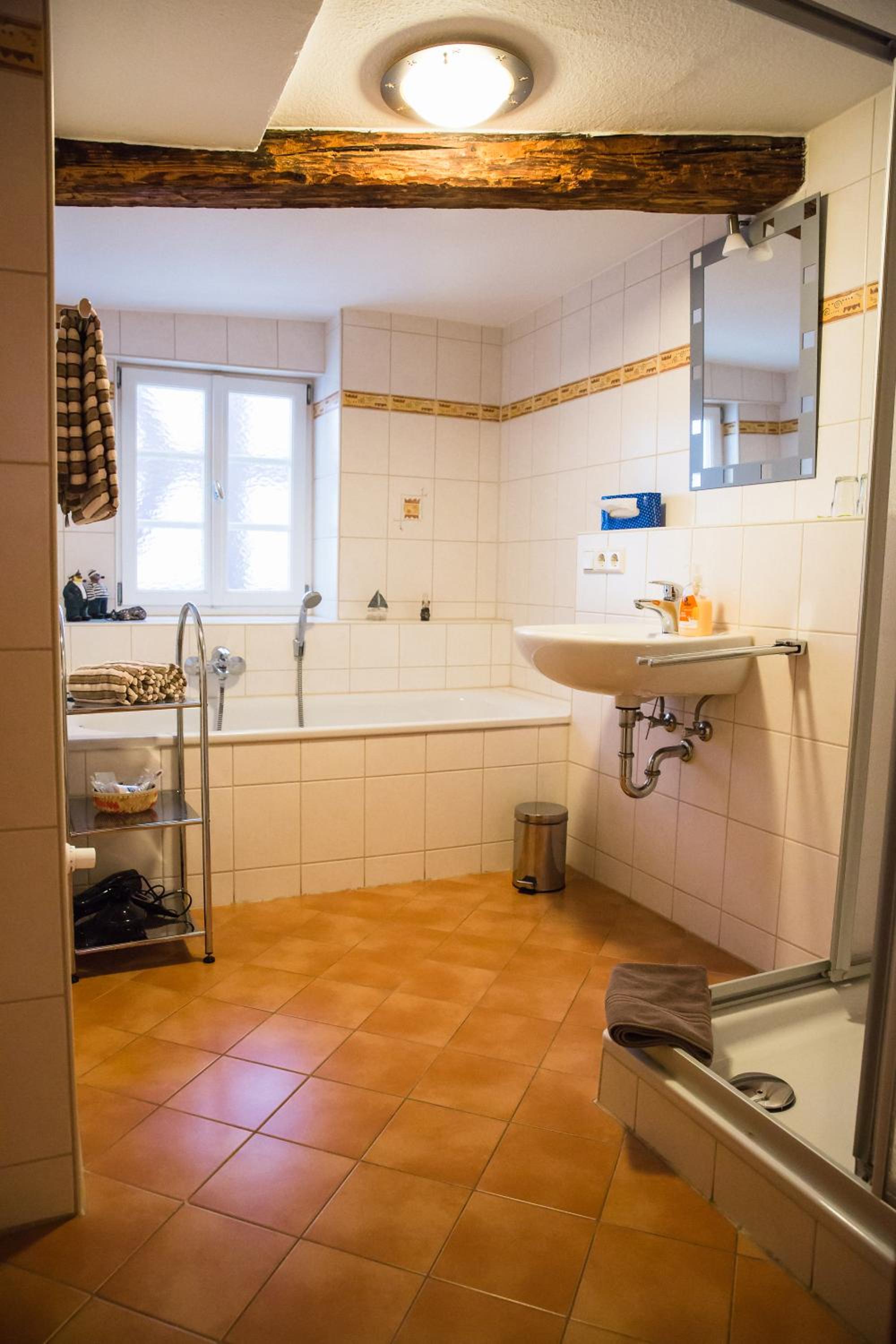 Double Room - Photo 13