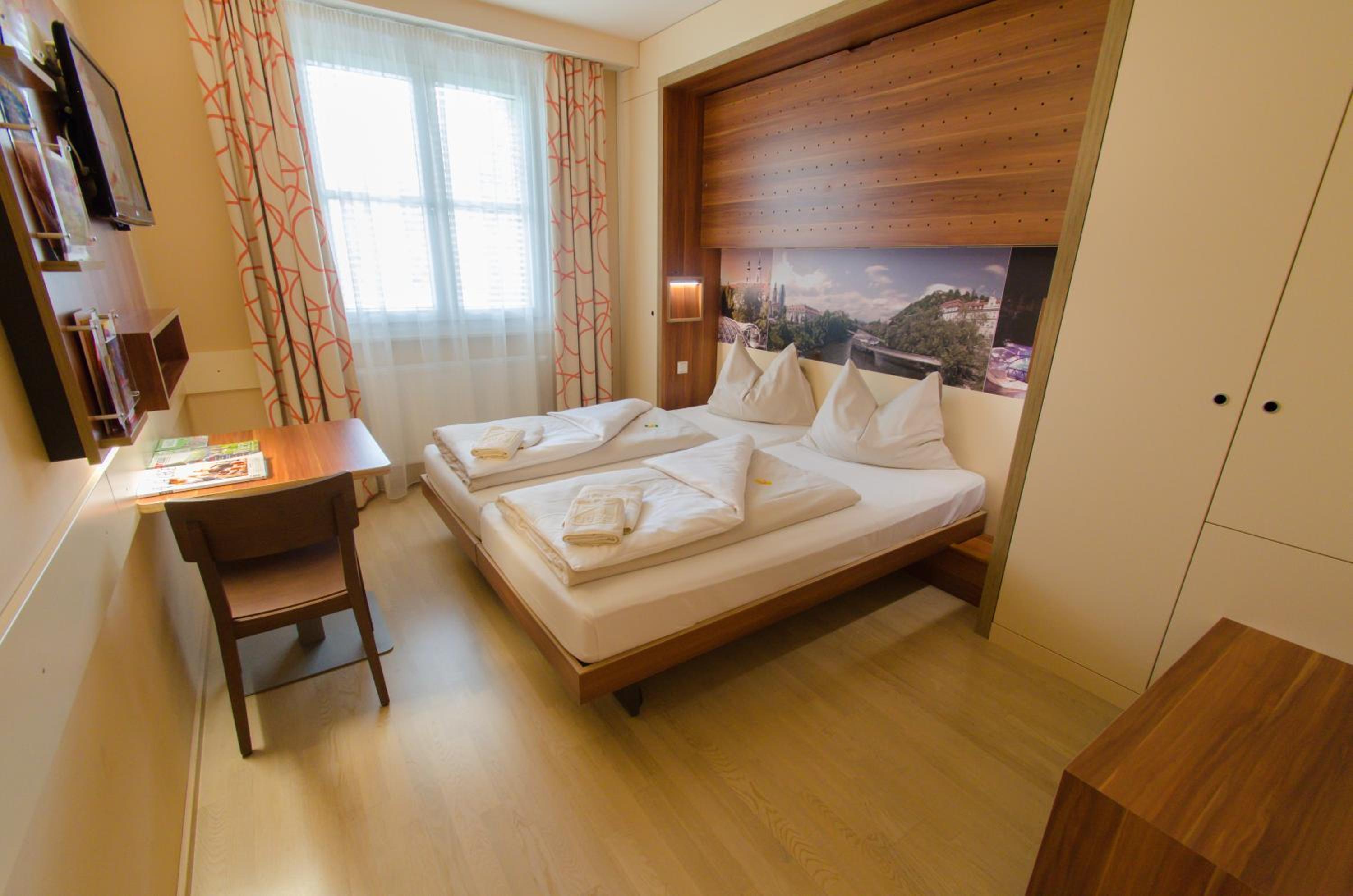 Double Room - Photo 5