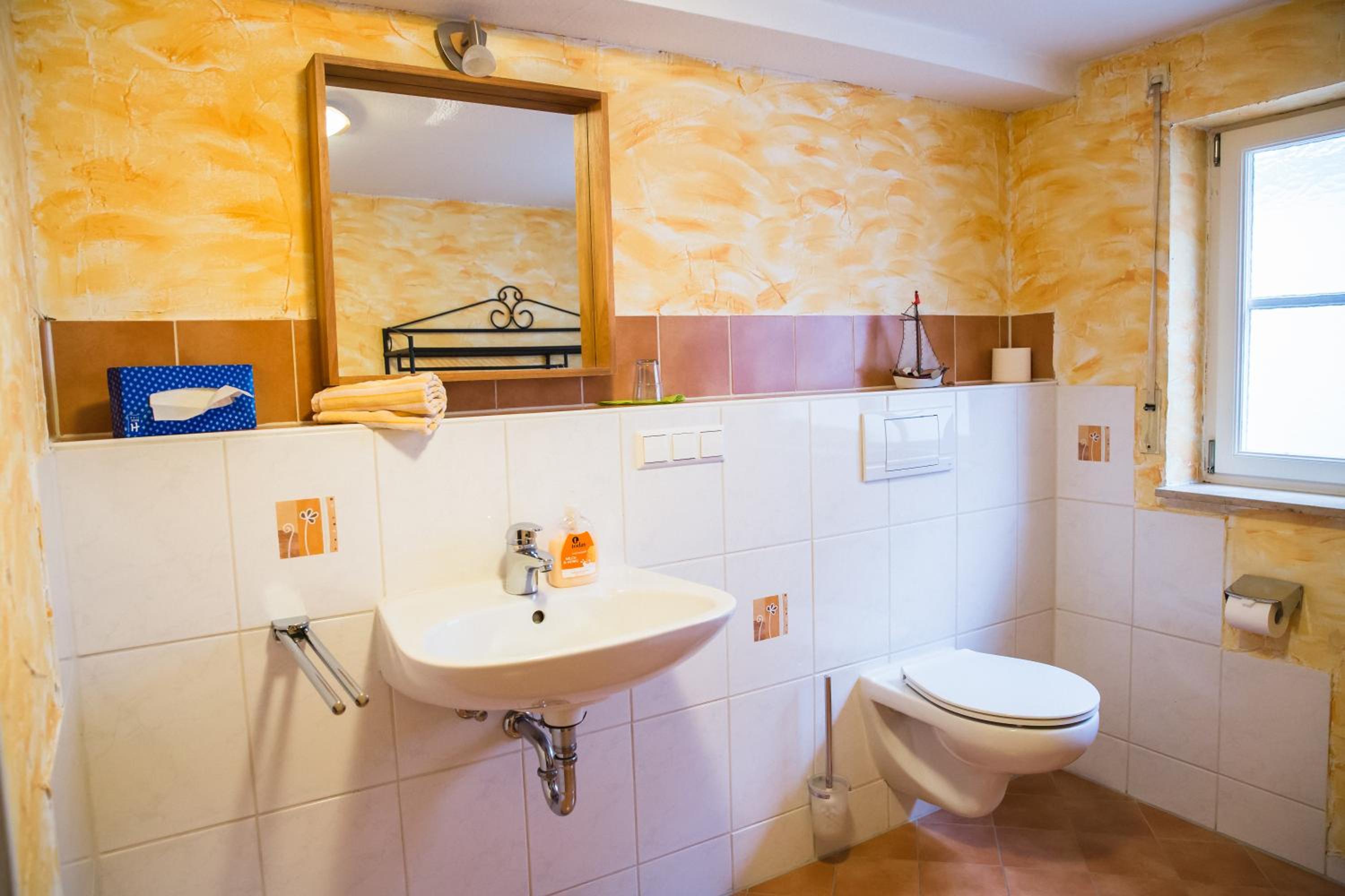 Double Room - Photo 11