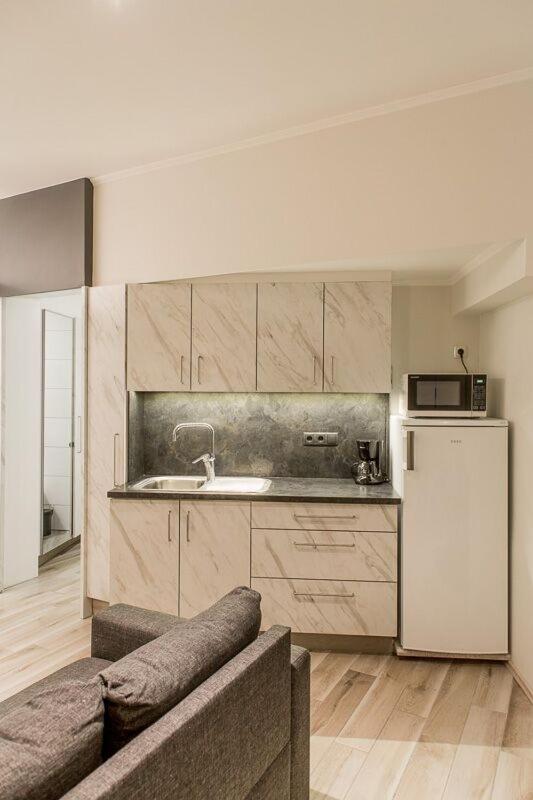 Studio Apartment photo 2