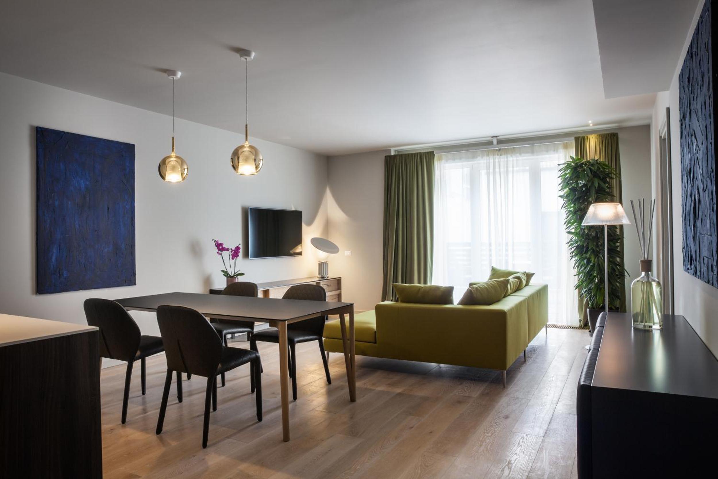 Premium Suite