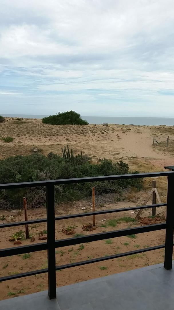 Bungalow with Sea View photo 3