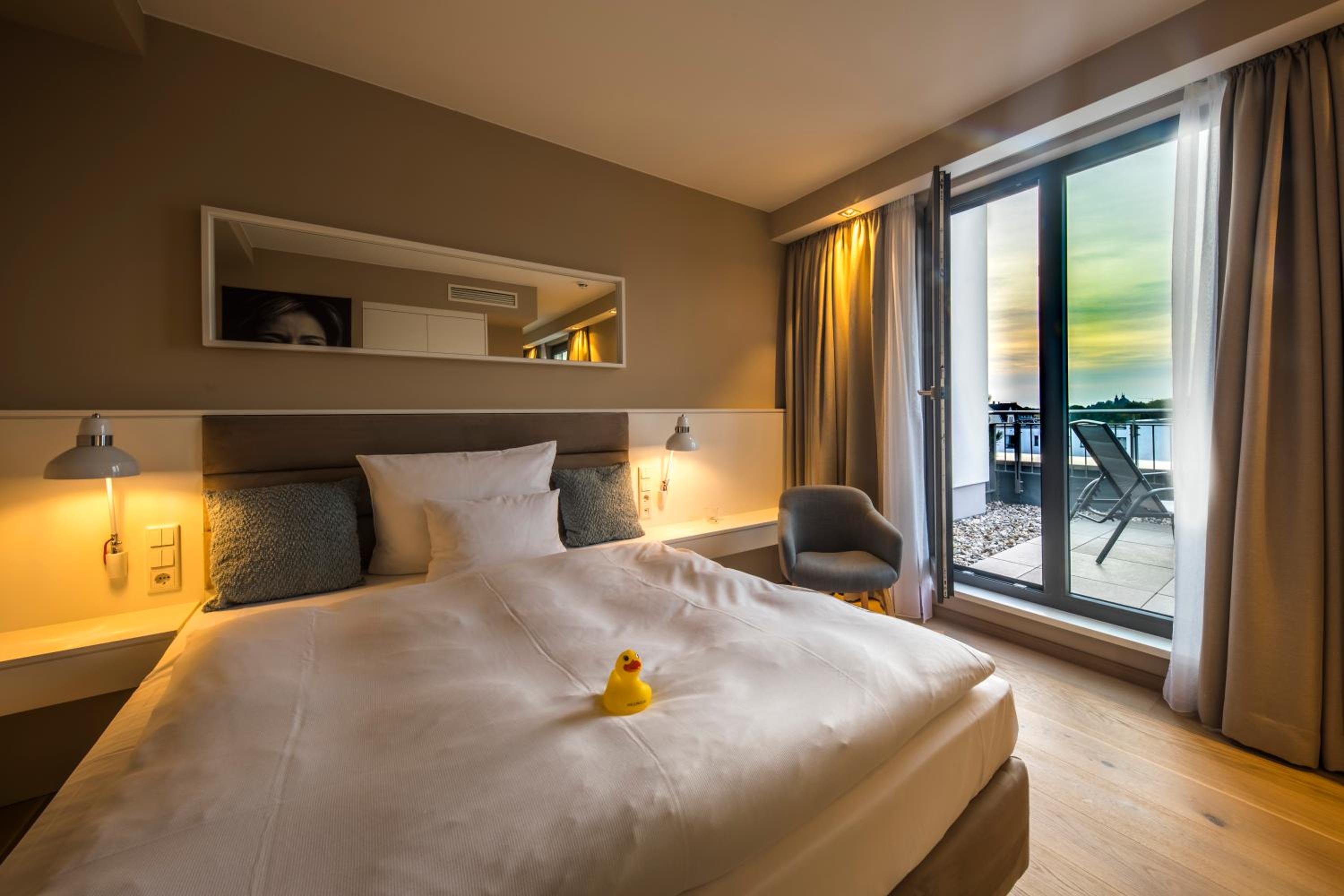 Suite with Balcony photo 2