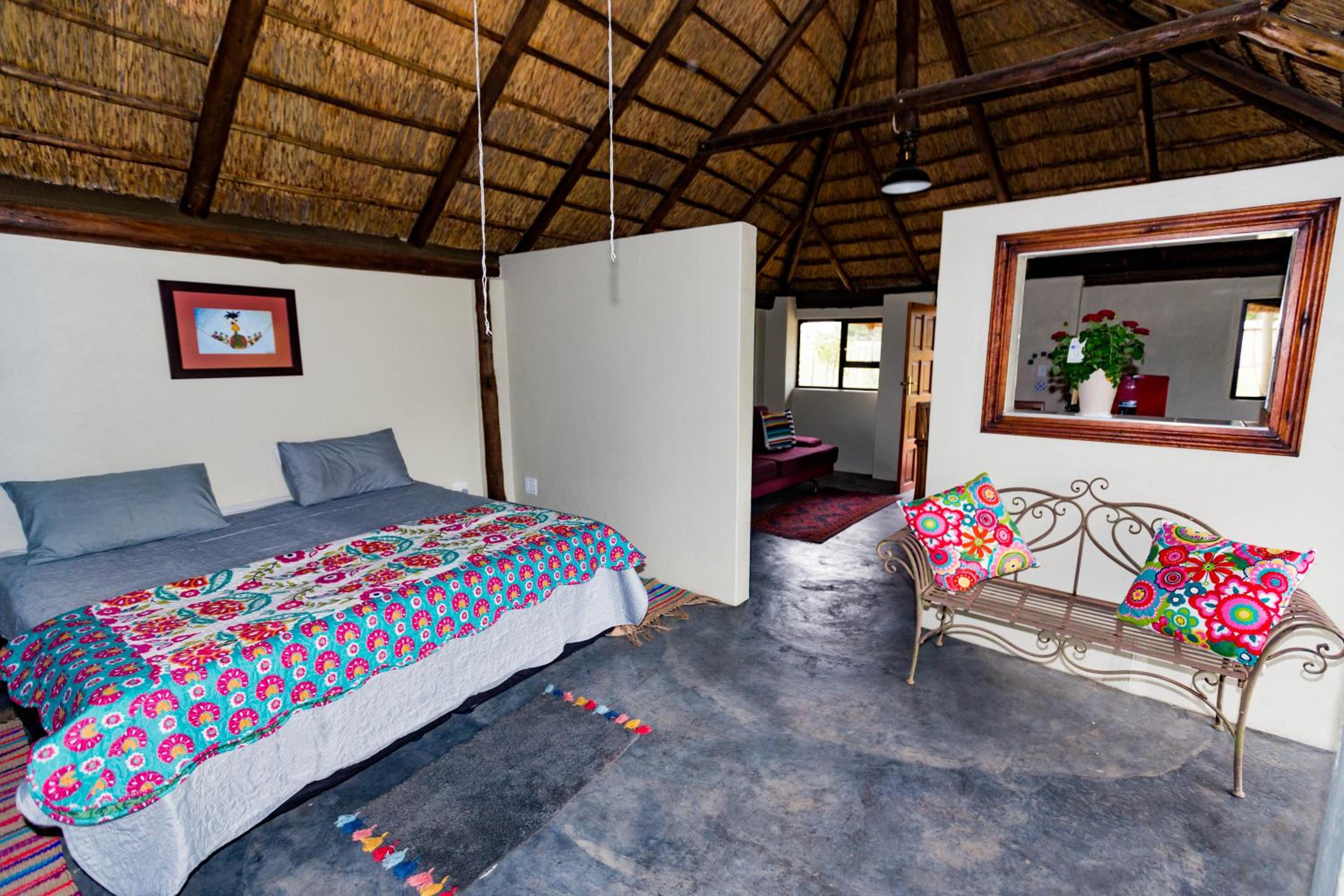Bungalow - Water Front  - Photo 5