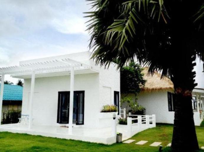 Superior Bungalow photo 2