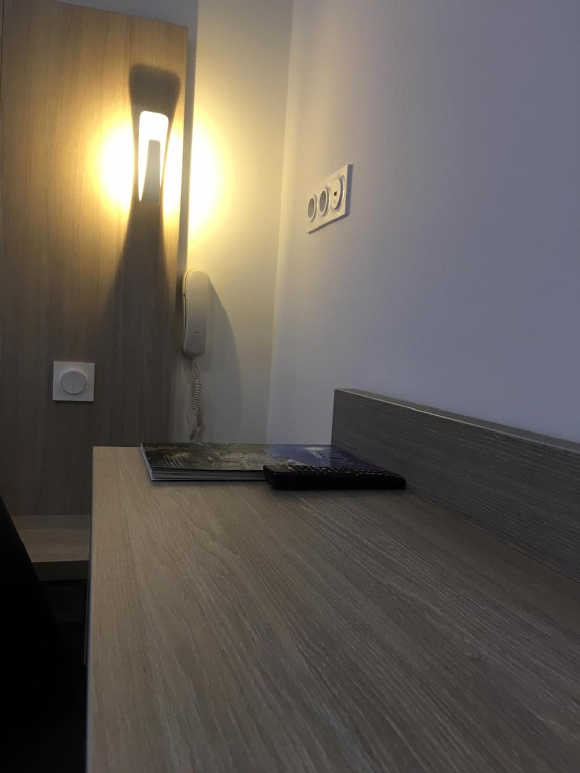 Standard Double Room - Photo 5