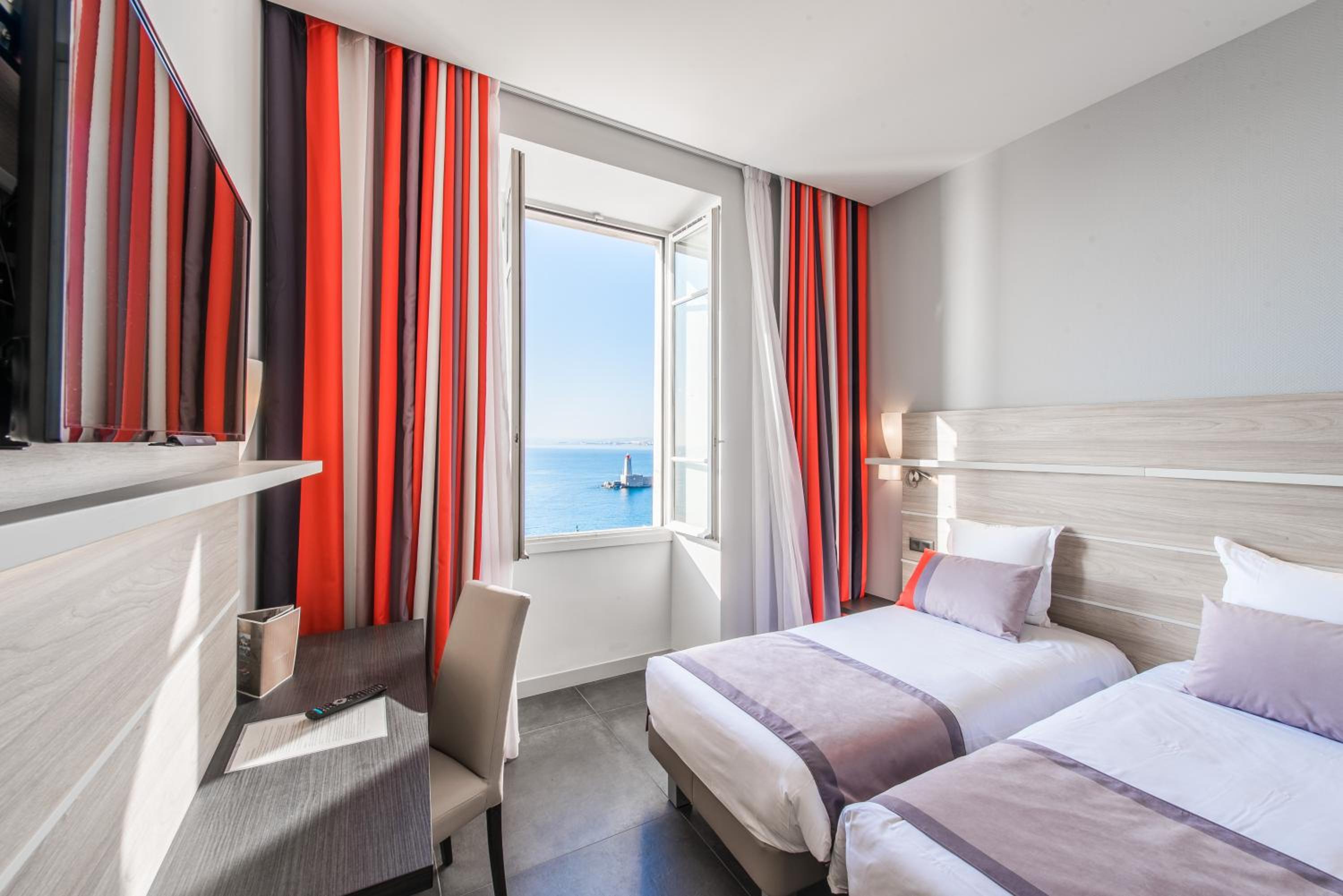 Twin Room with Sea View photo 1