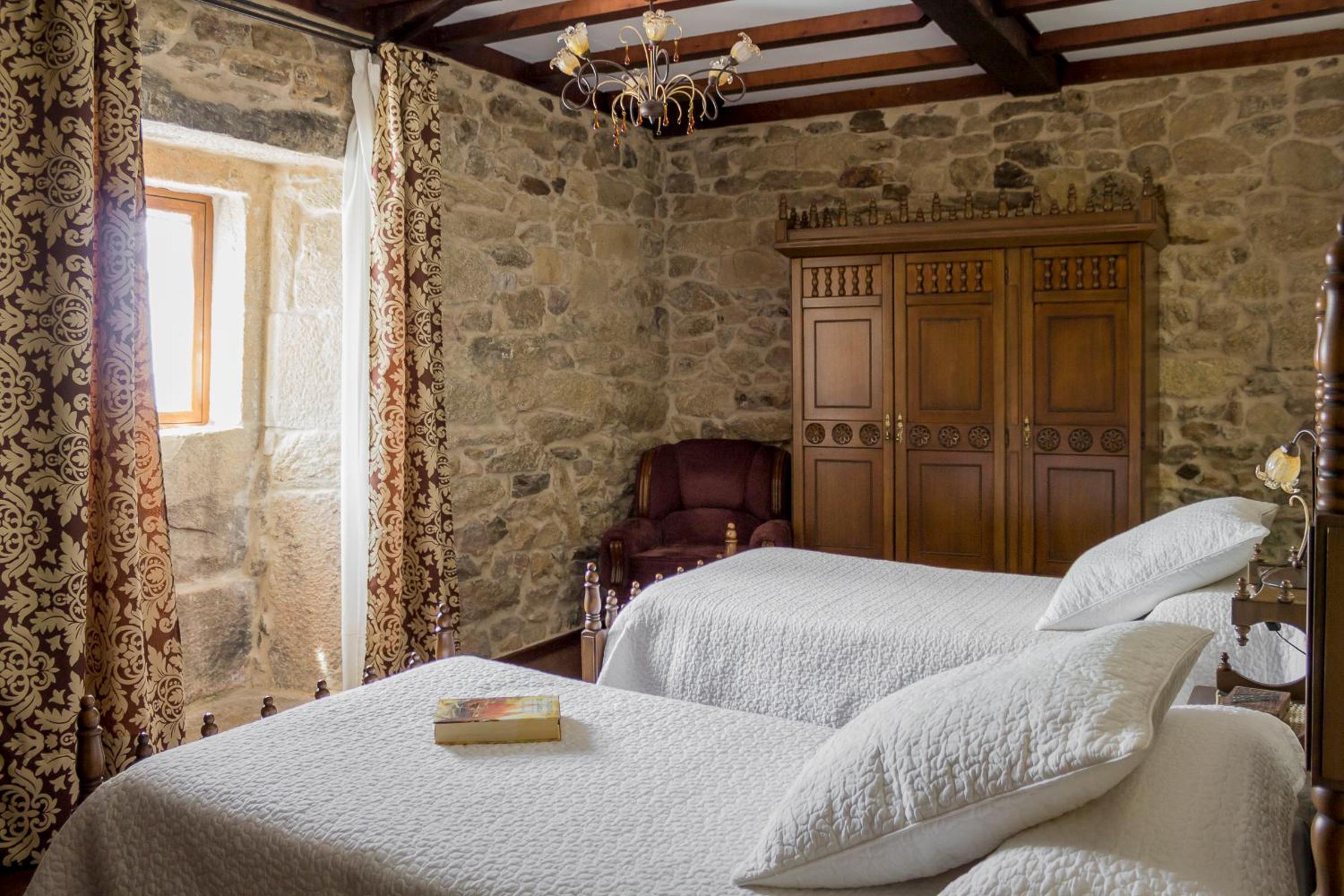 Standard Twin Room with Garden View - Photo 1