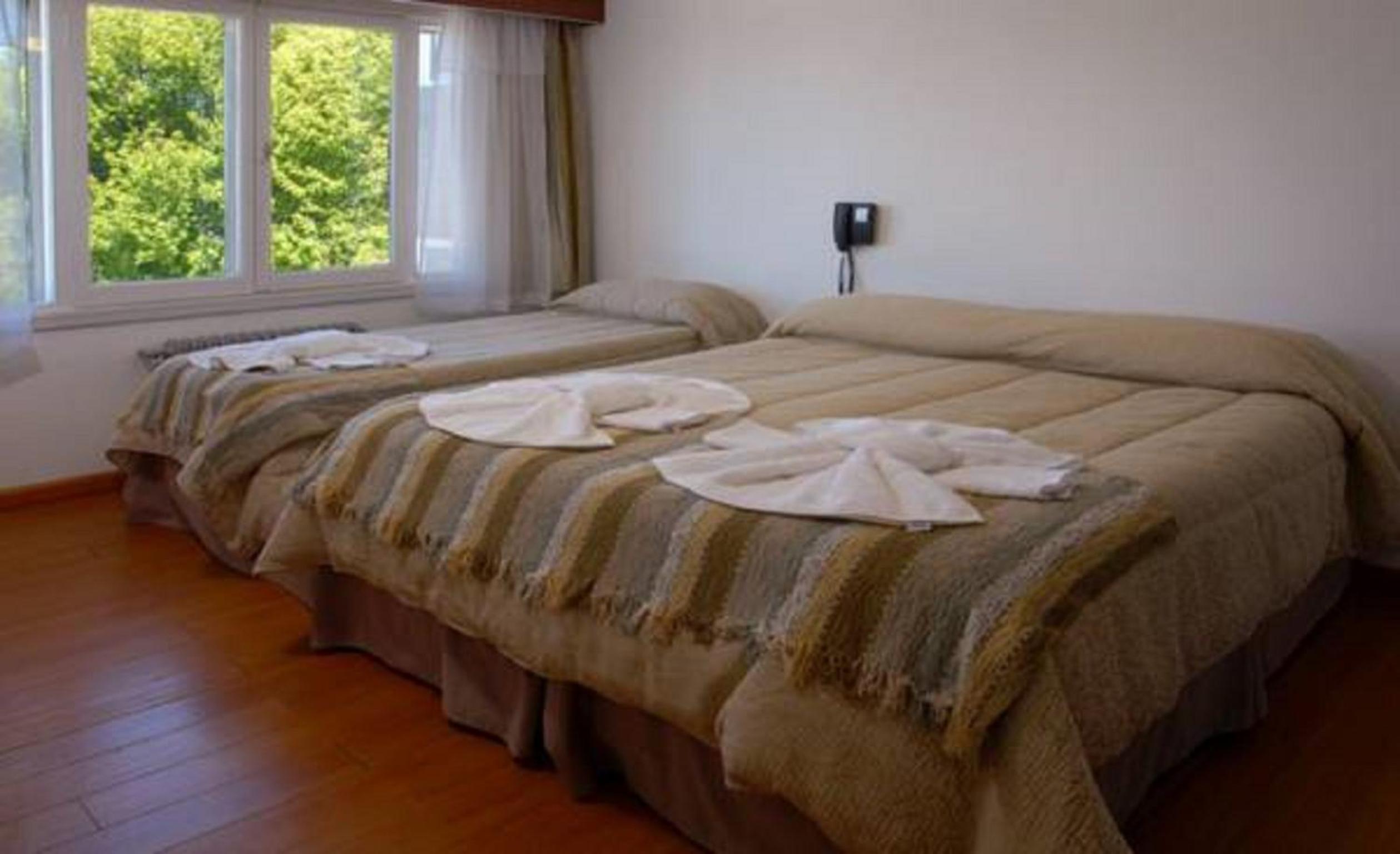 Double or Twin Room photo 3