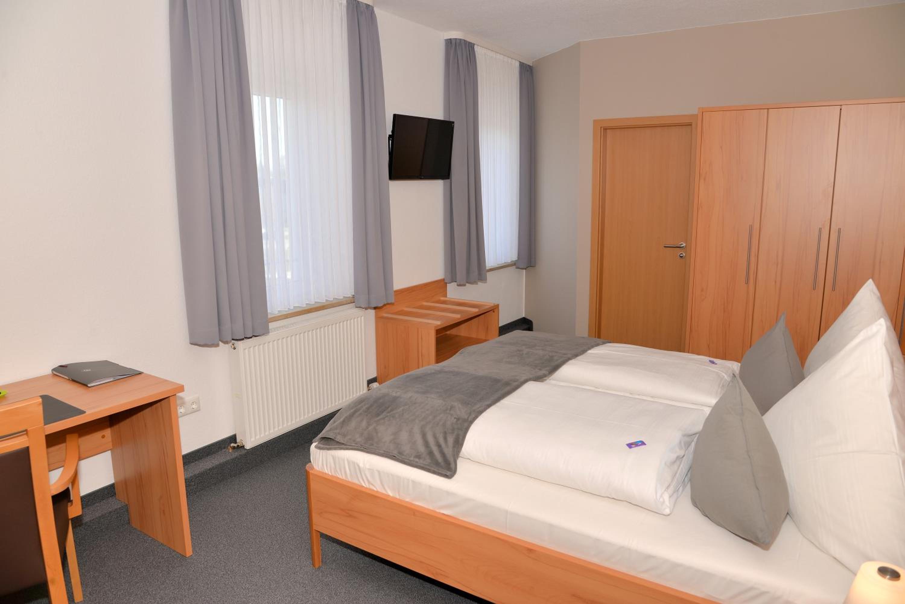 Premium Double Room - Photo 6