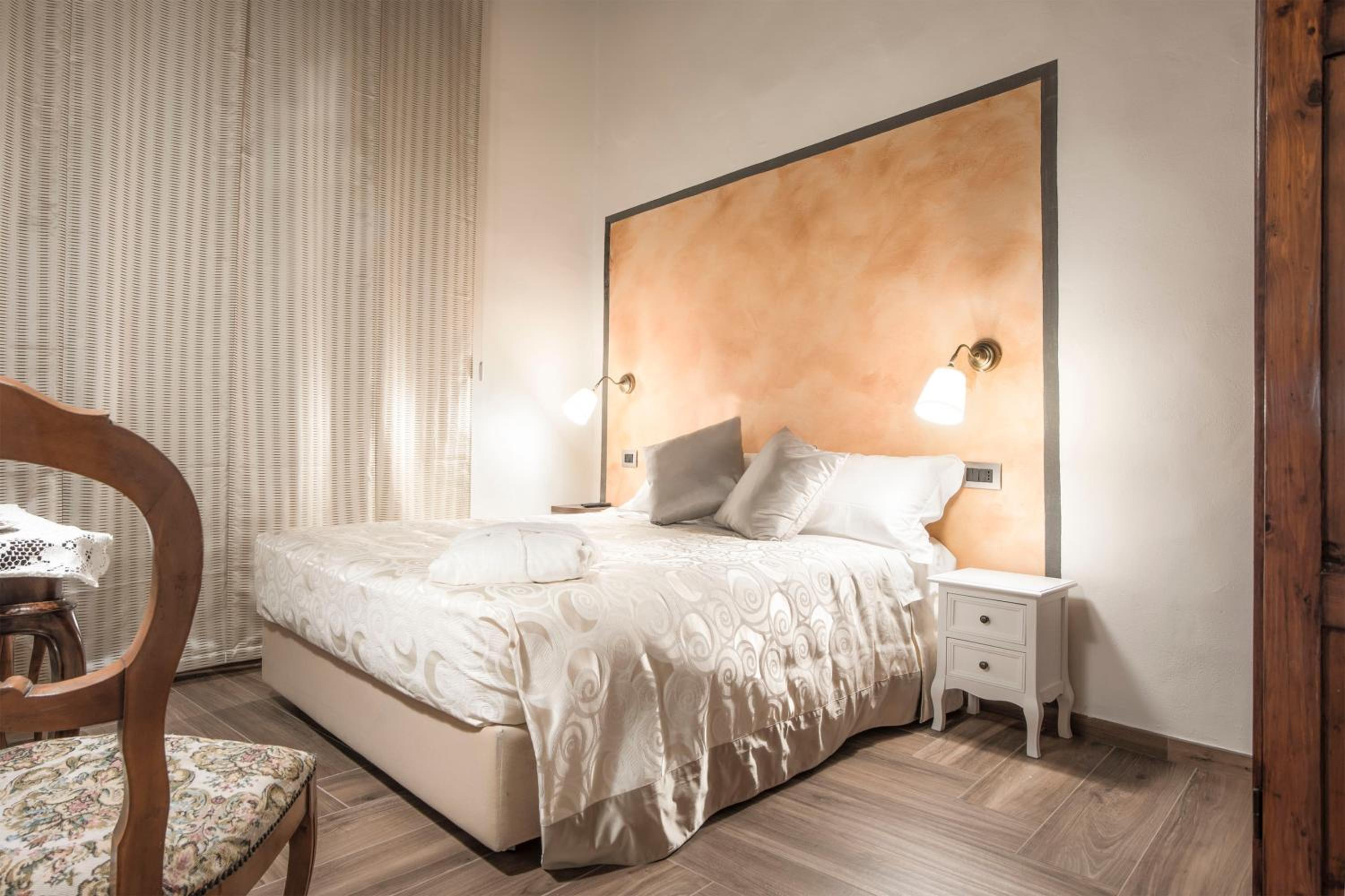 Single Room photo 2