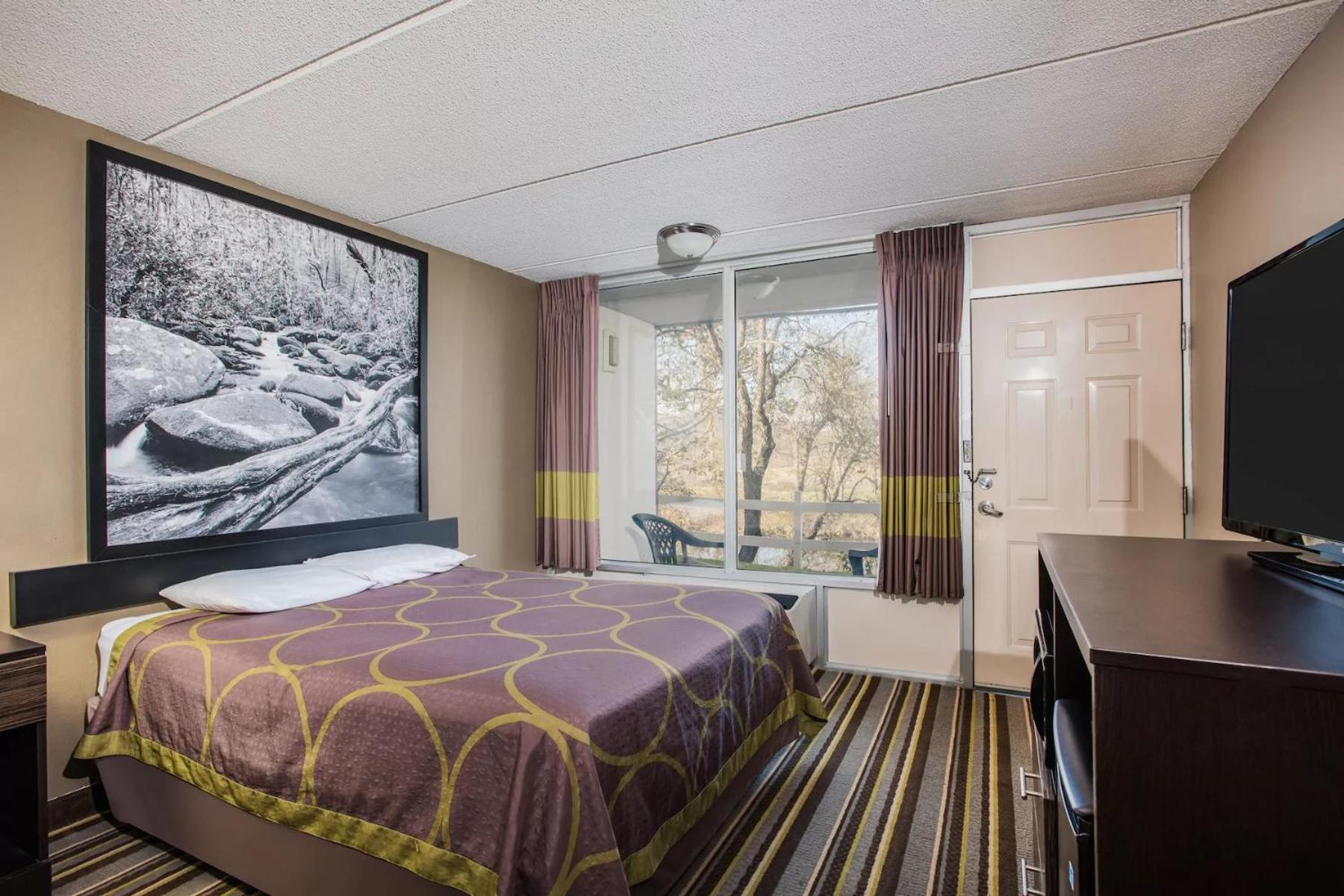 Queen Room - Disability Access - Non-Smoking - Photo 1