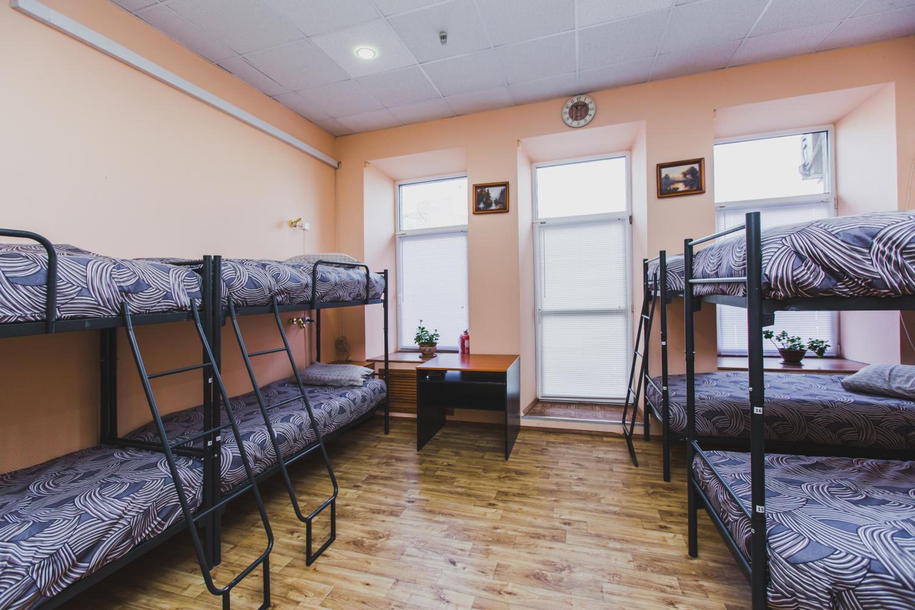 Bed In 10-Bed Male Dormitory Room photo 2