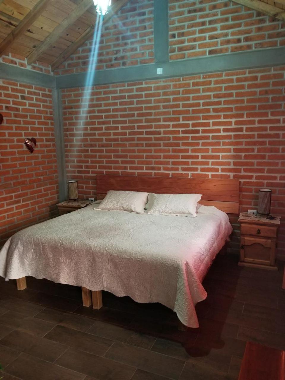 One-Bedroom House - Photo 12