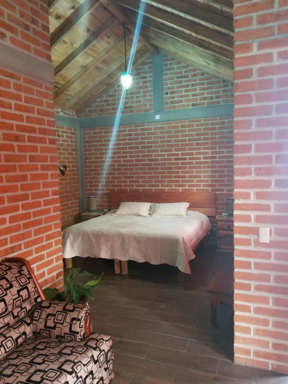 One-Bedroom House - Photo 14