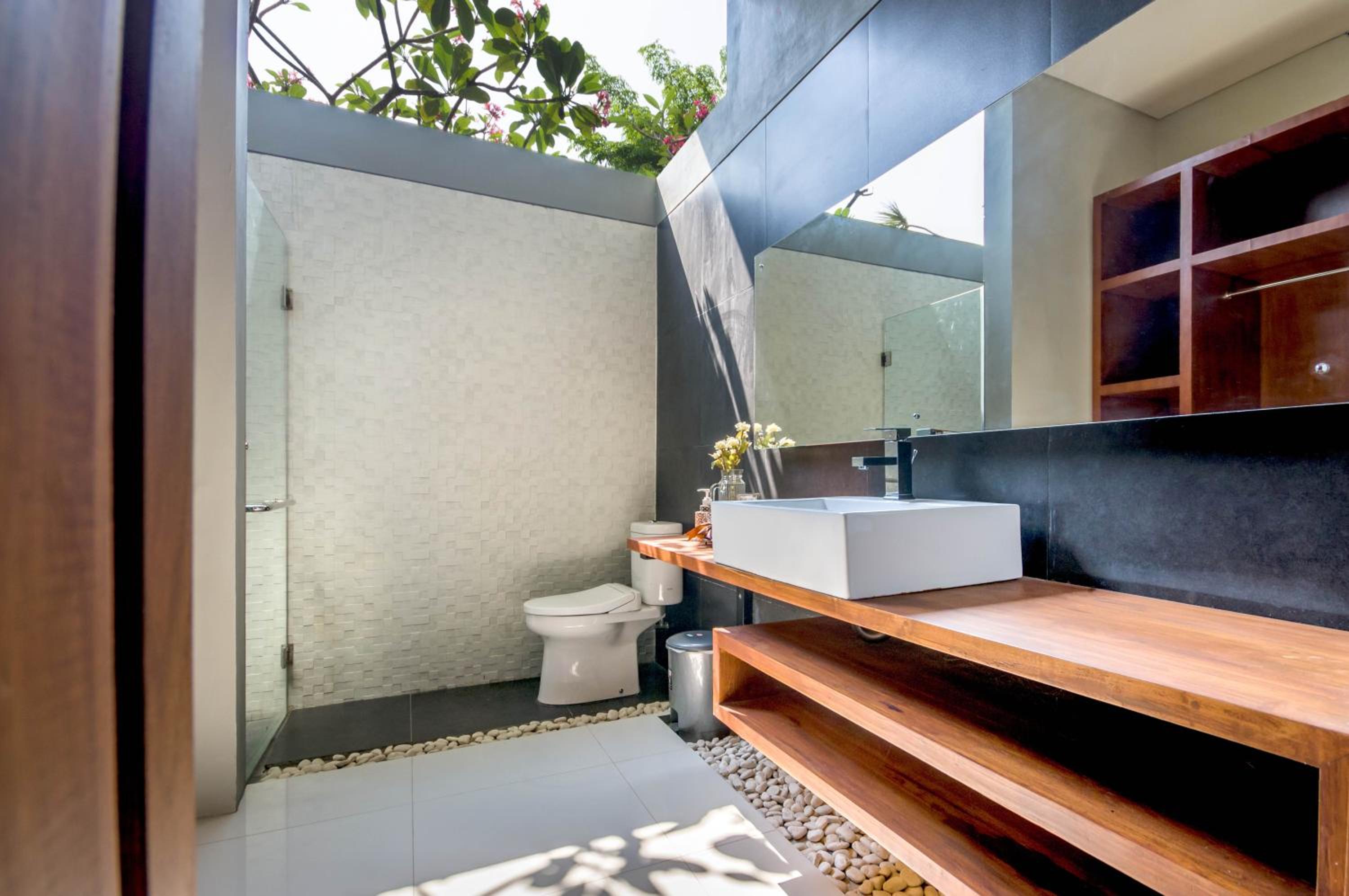 Villa with Sea View - Photo 22