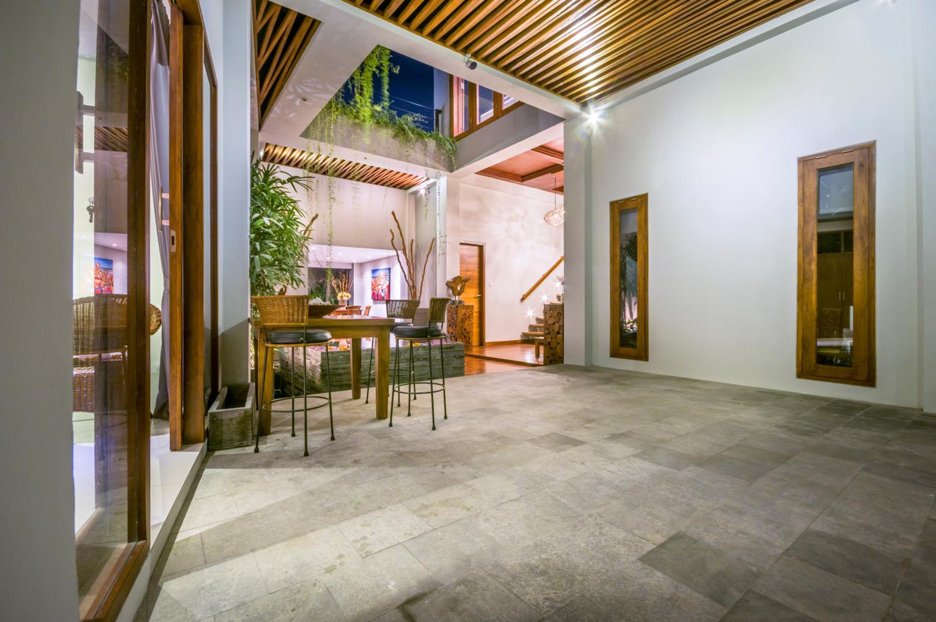 Villa with Sea View - Photo 24