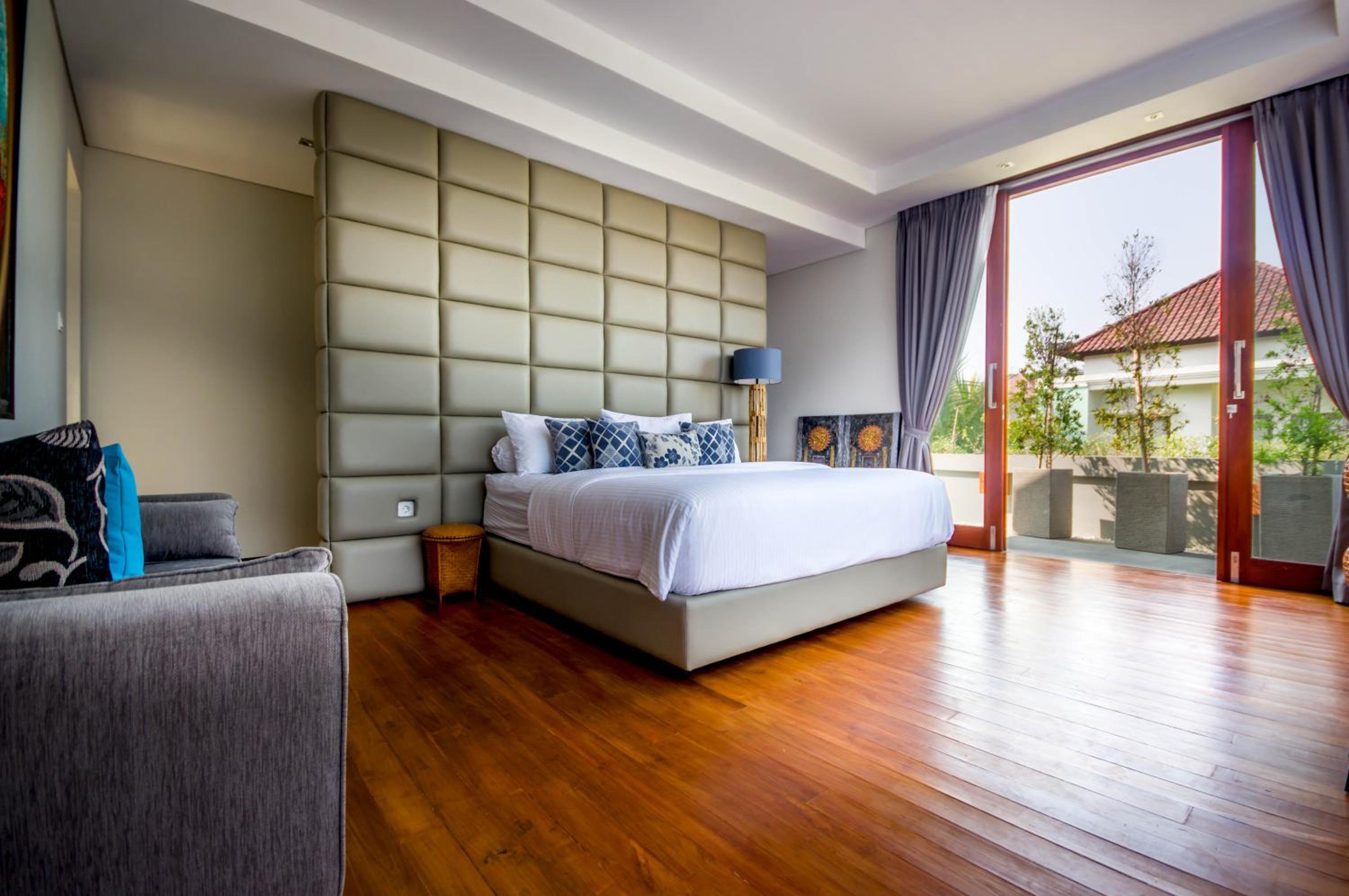 Villa with Sea View - Photo 26