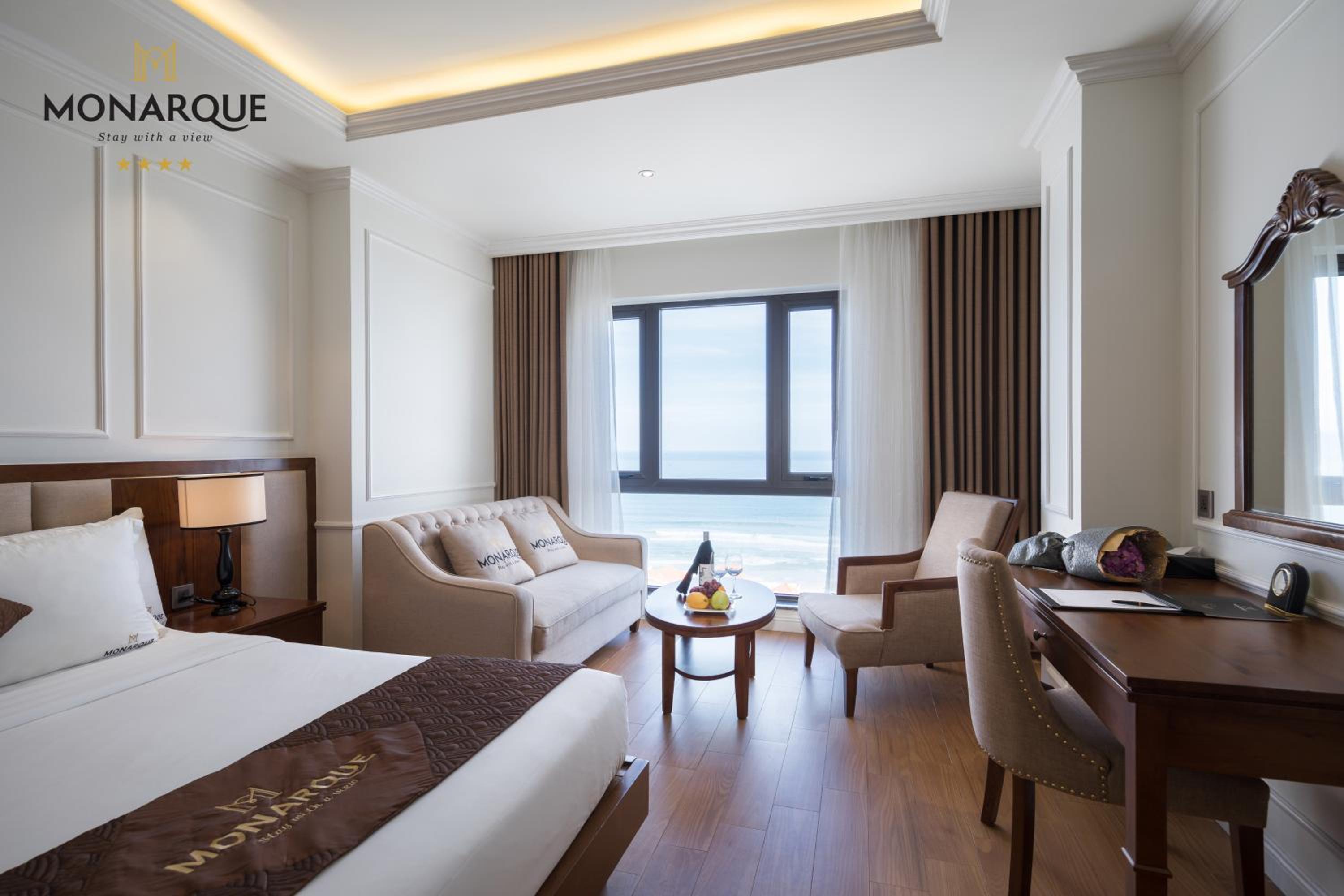 Special Offer - Royal Family Room with Ocean View photo 2