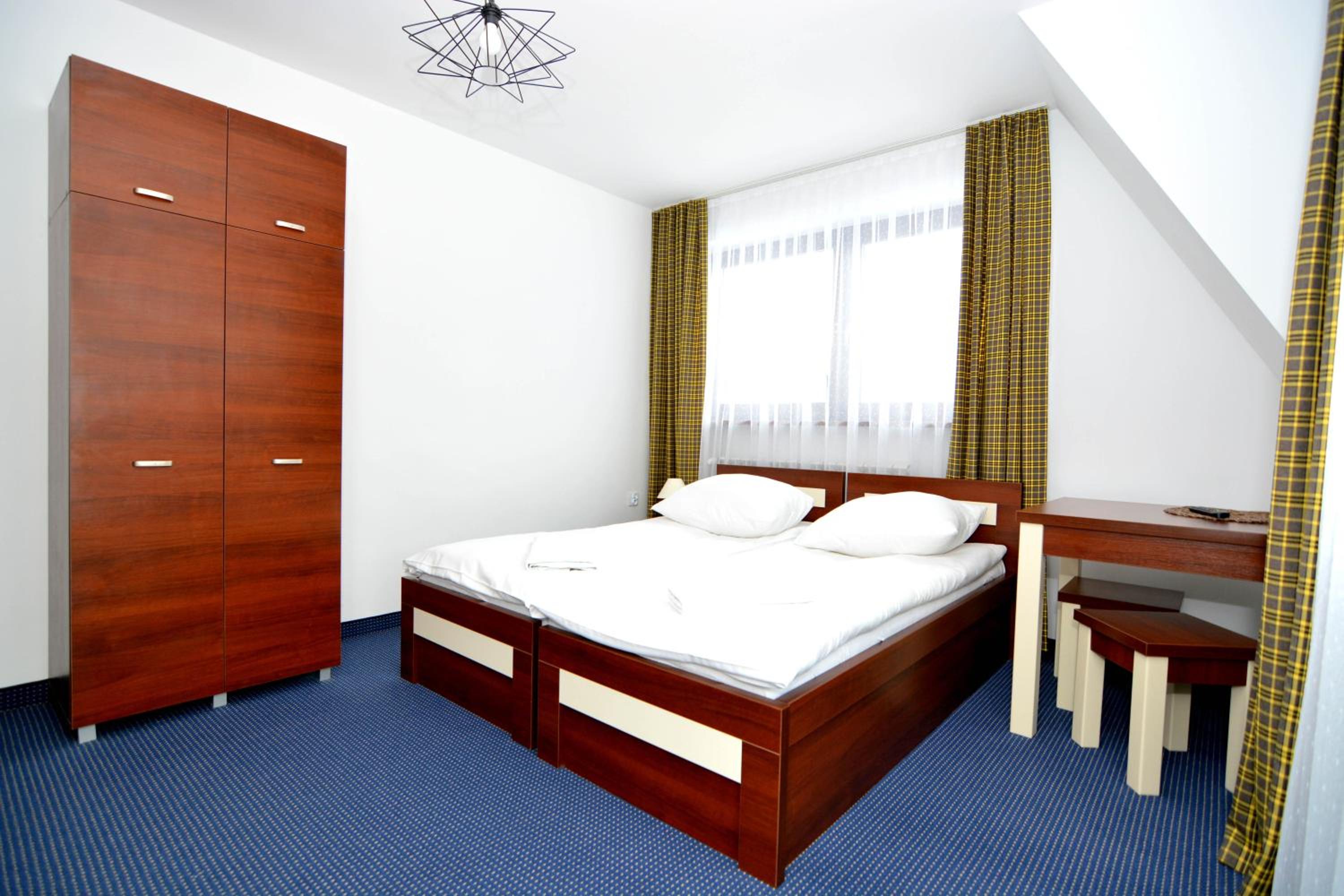 Twin Room with Shower photo 2