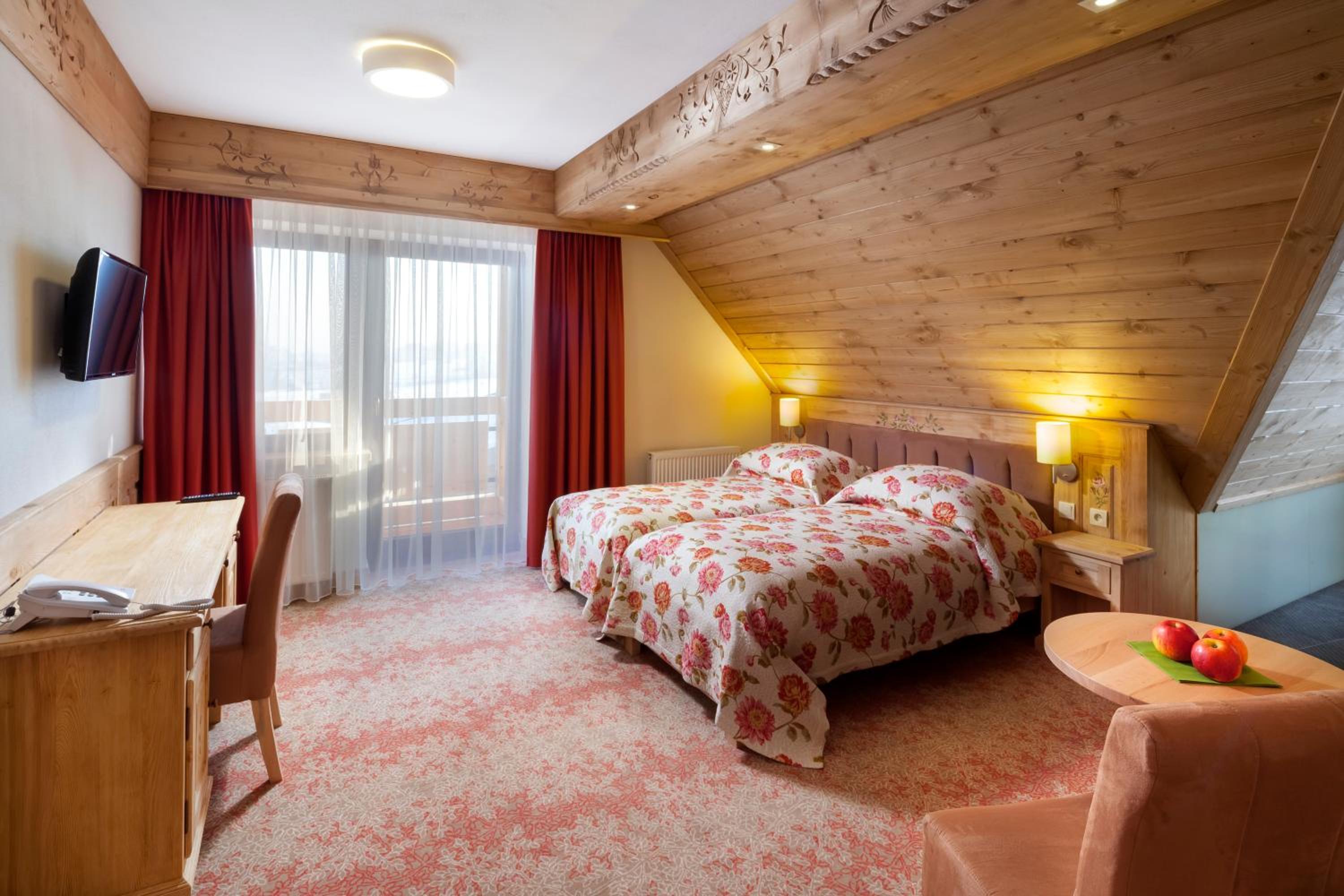 Standard Double or Twin Room with unlimited access to Terma Bania - Photo 3